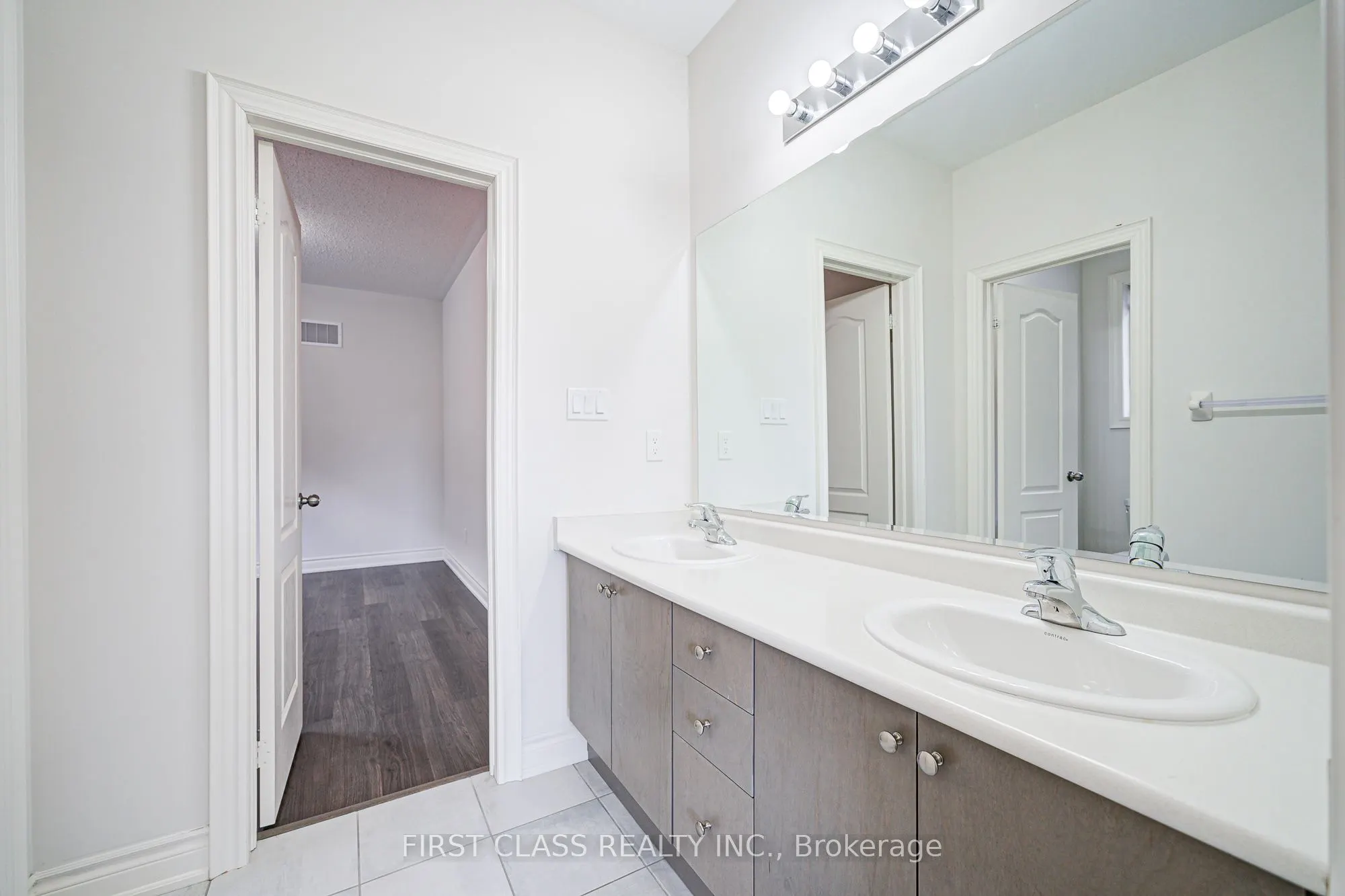 3103 Streamwood Passage