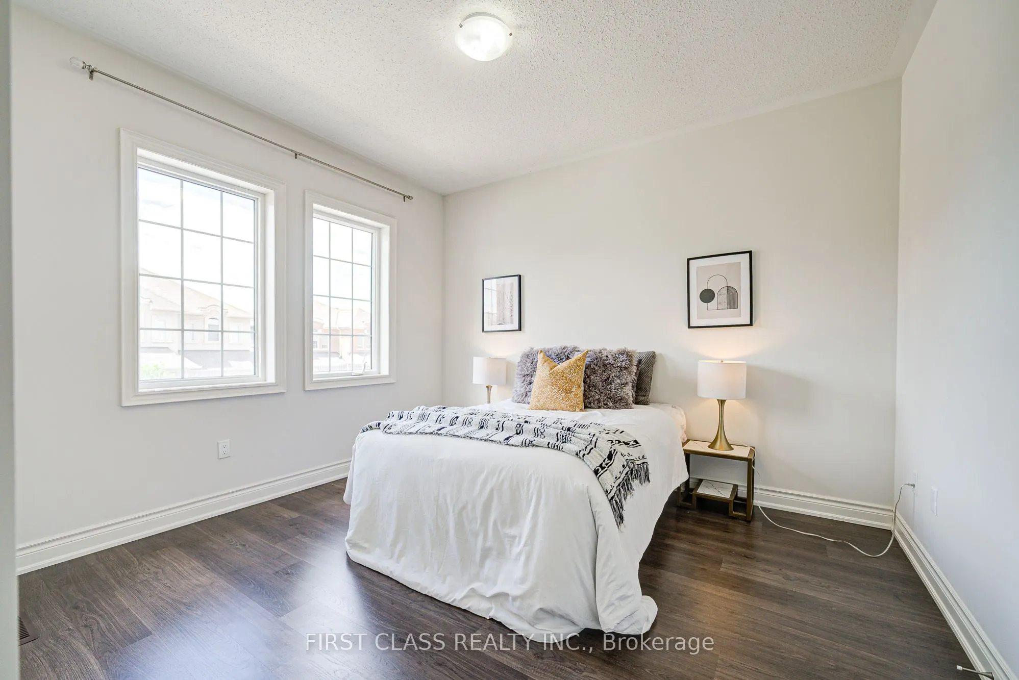 3103 Streamwood Passage