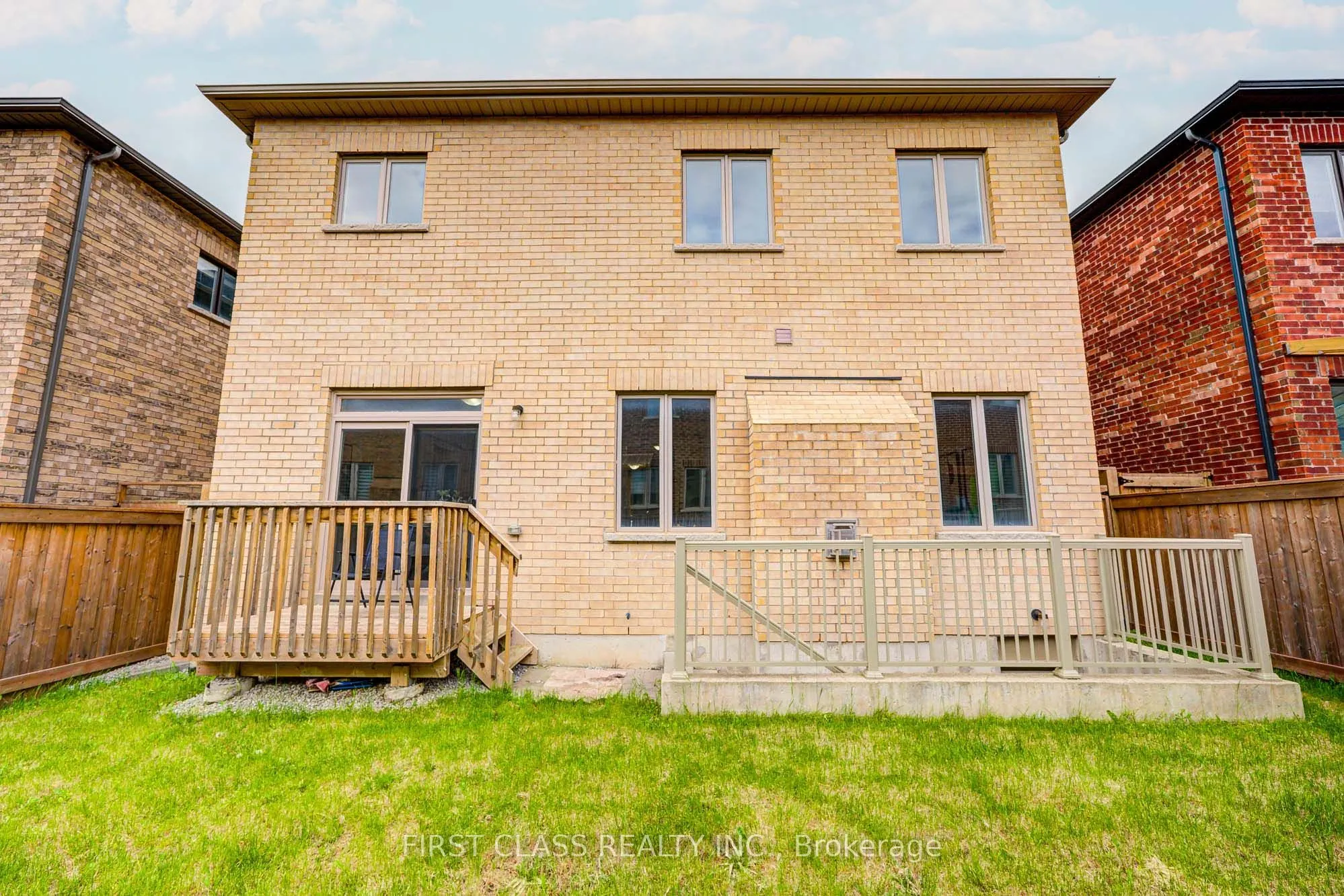 3103 Streamwood Passage