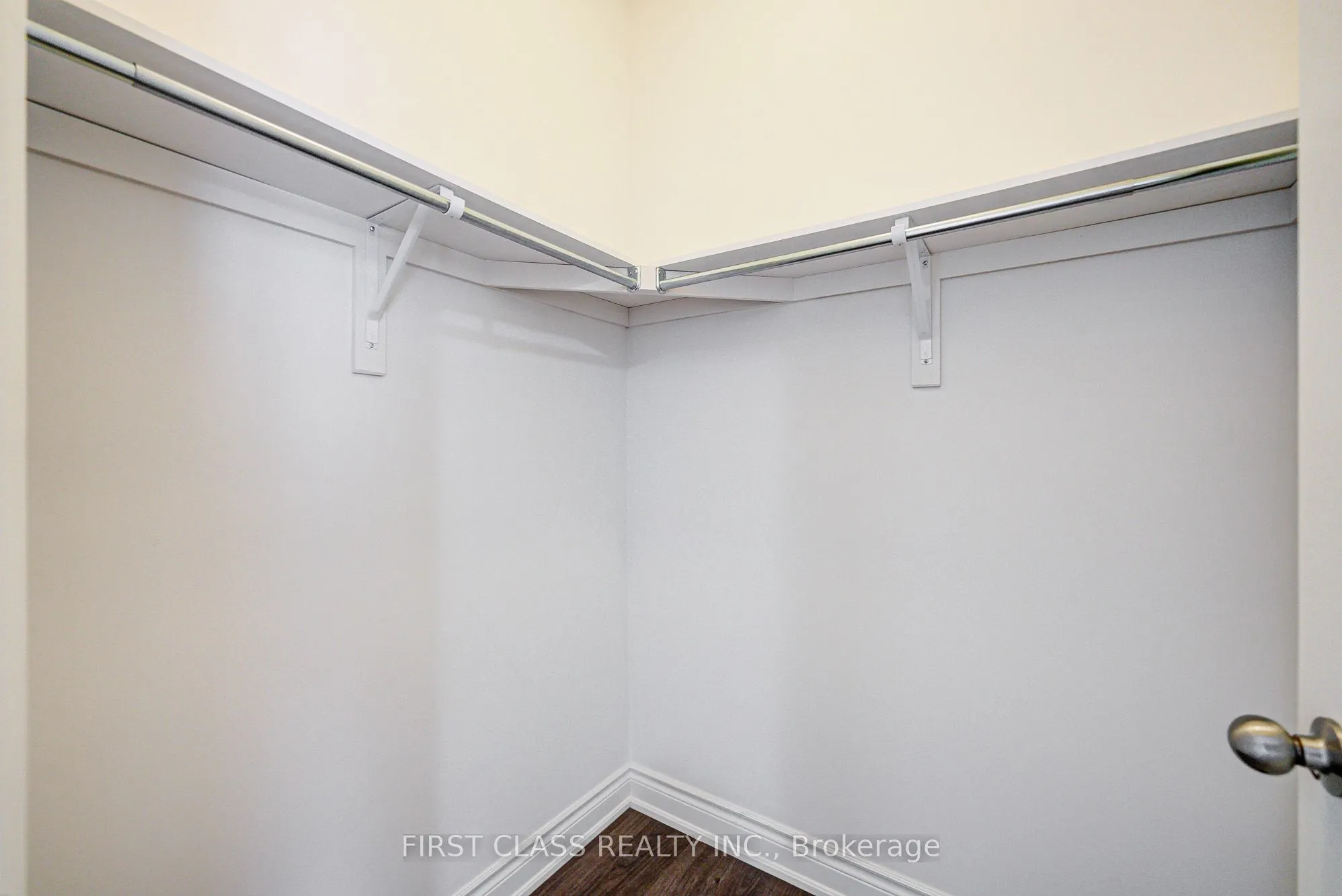 3103 Streamwood Passage