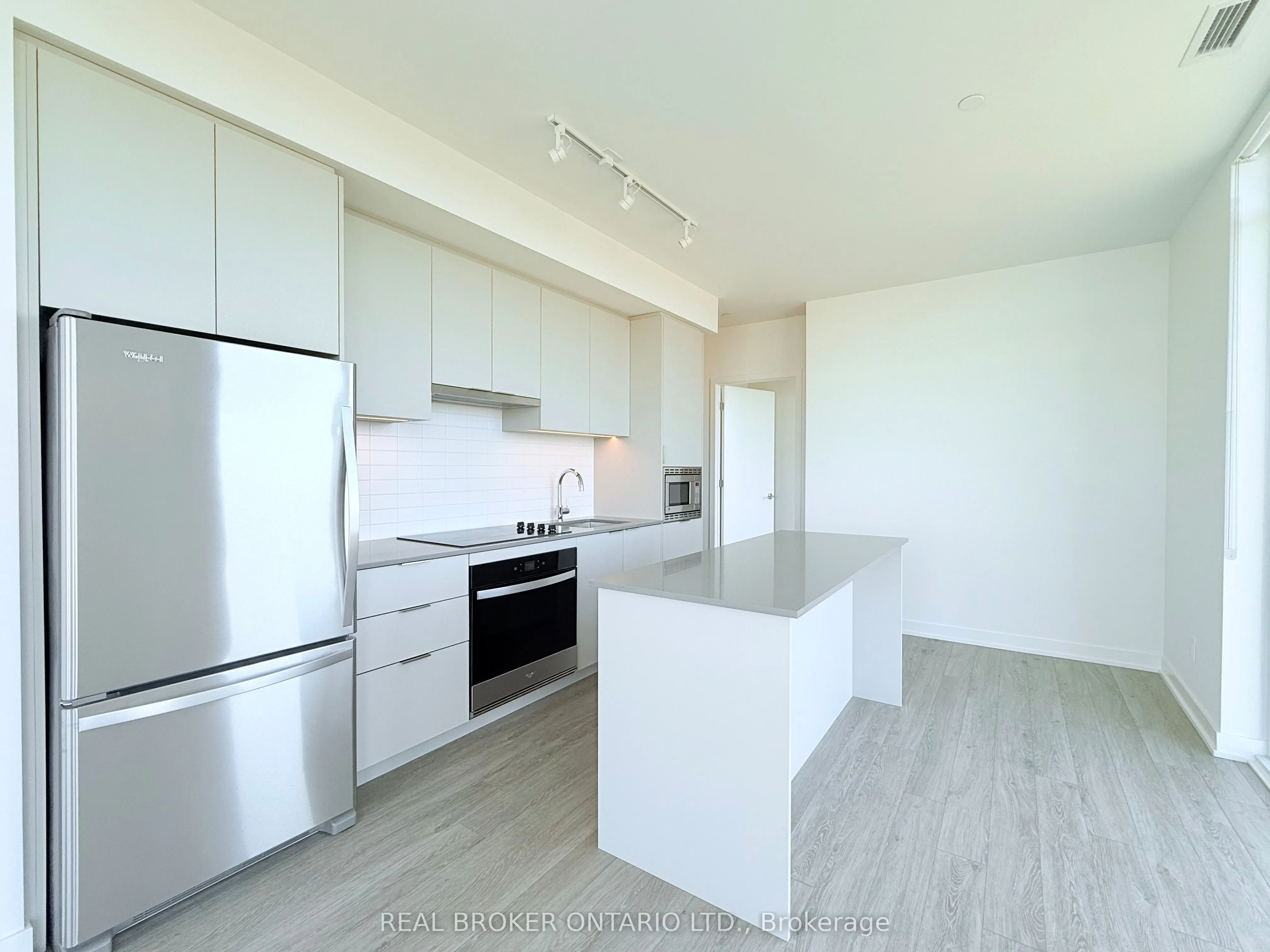 3079 Trafalgar Road, #2003