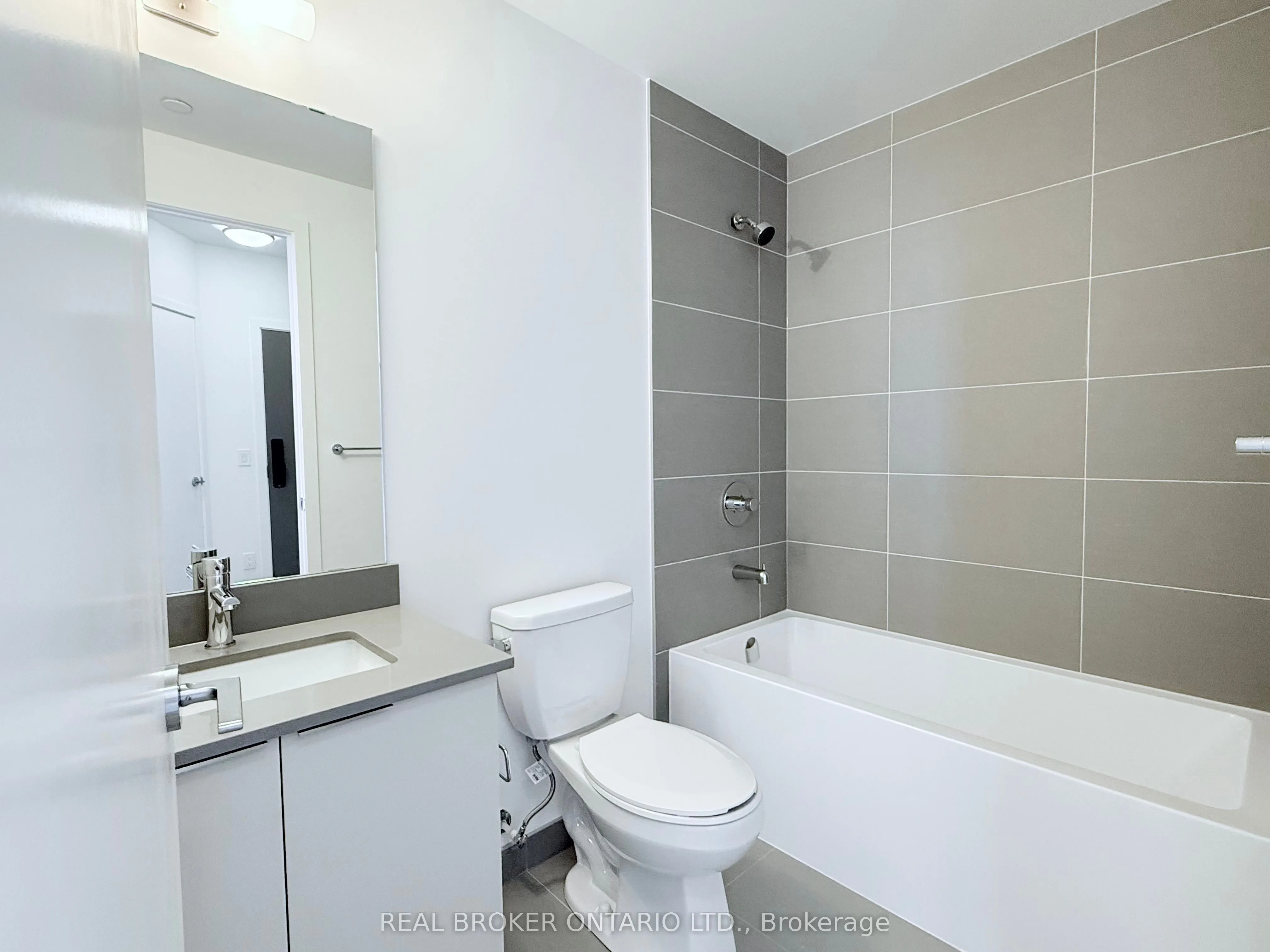 3079 Trafalgar Road, #2003