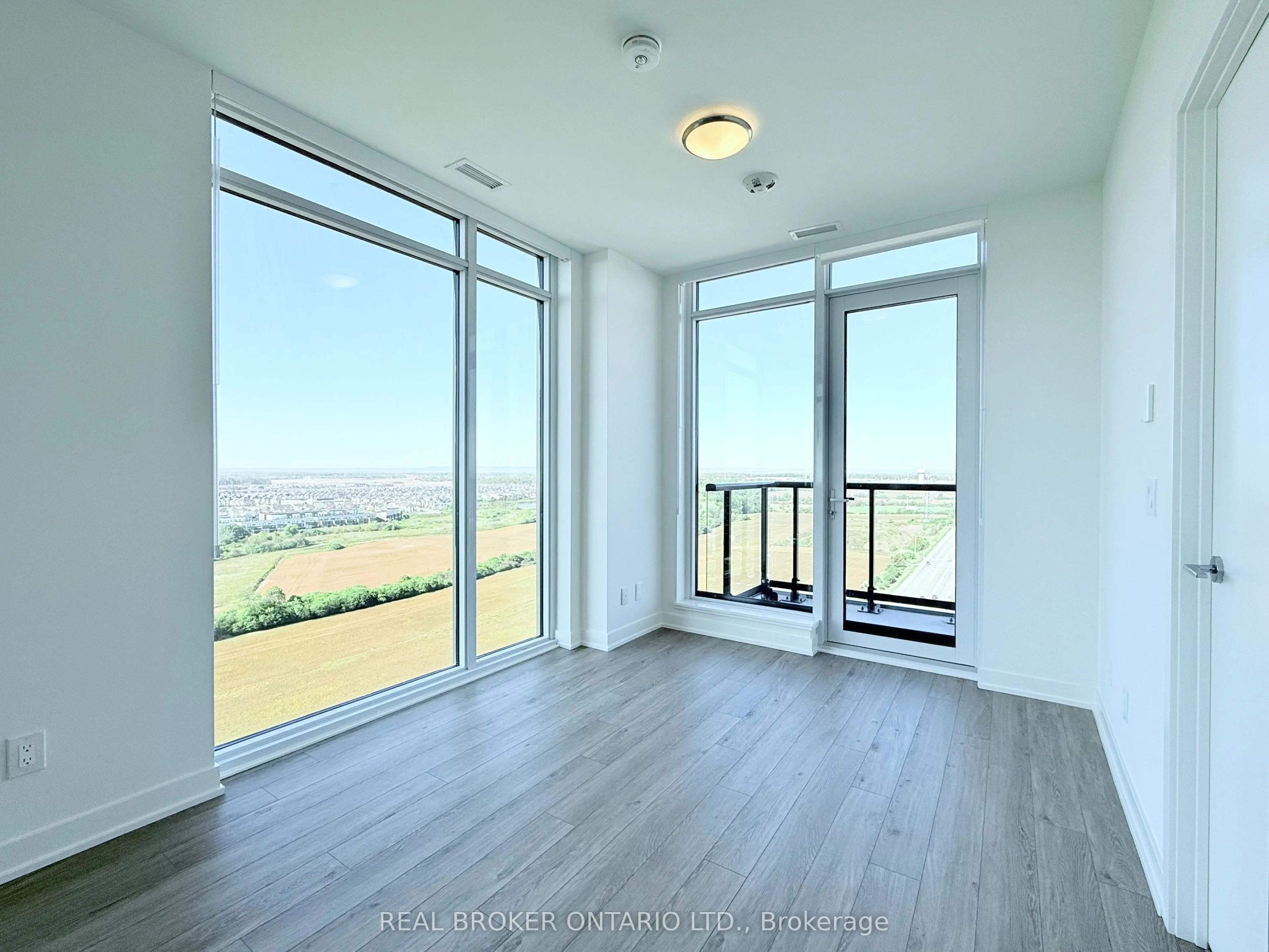 3079 Trafalgar Road, #2003