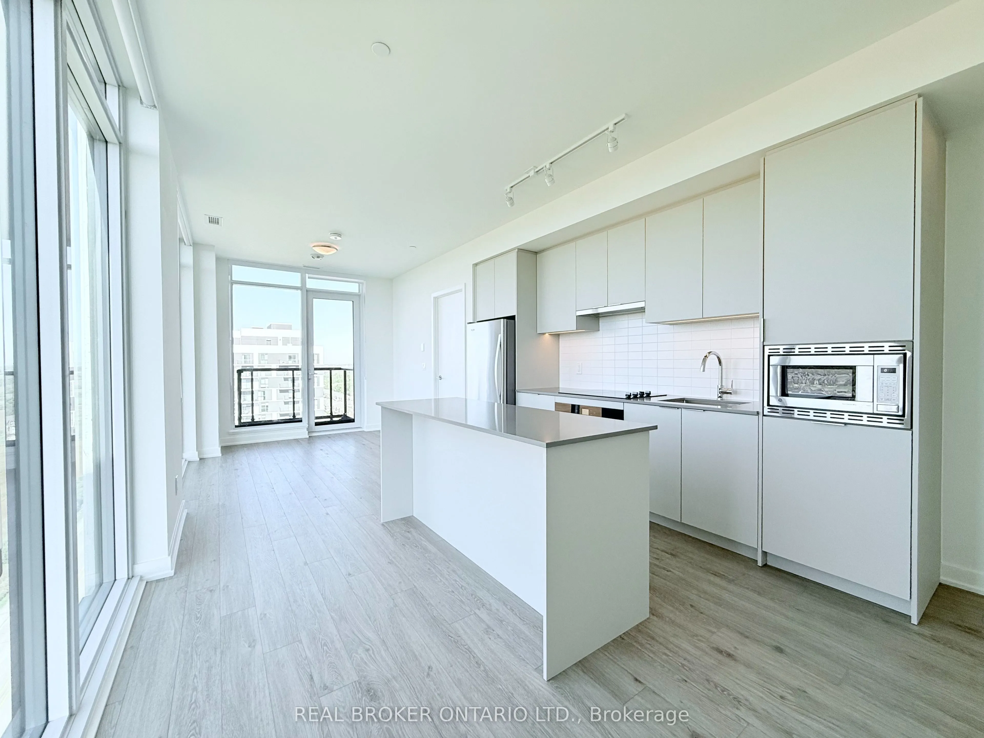 3079 Trafalgar Road, #2003