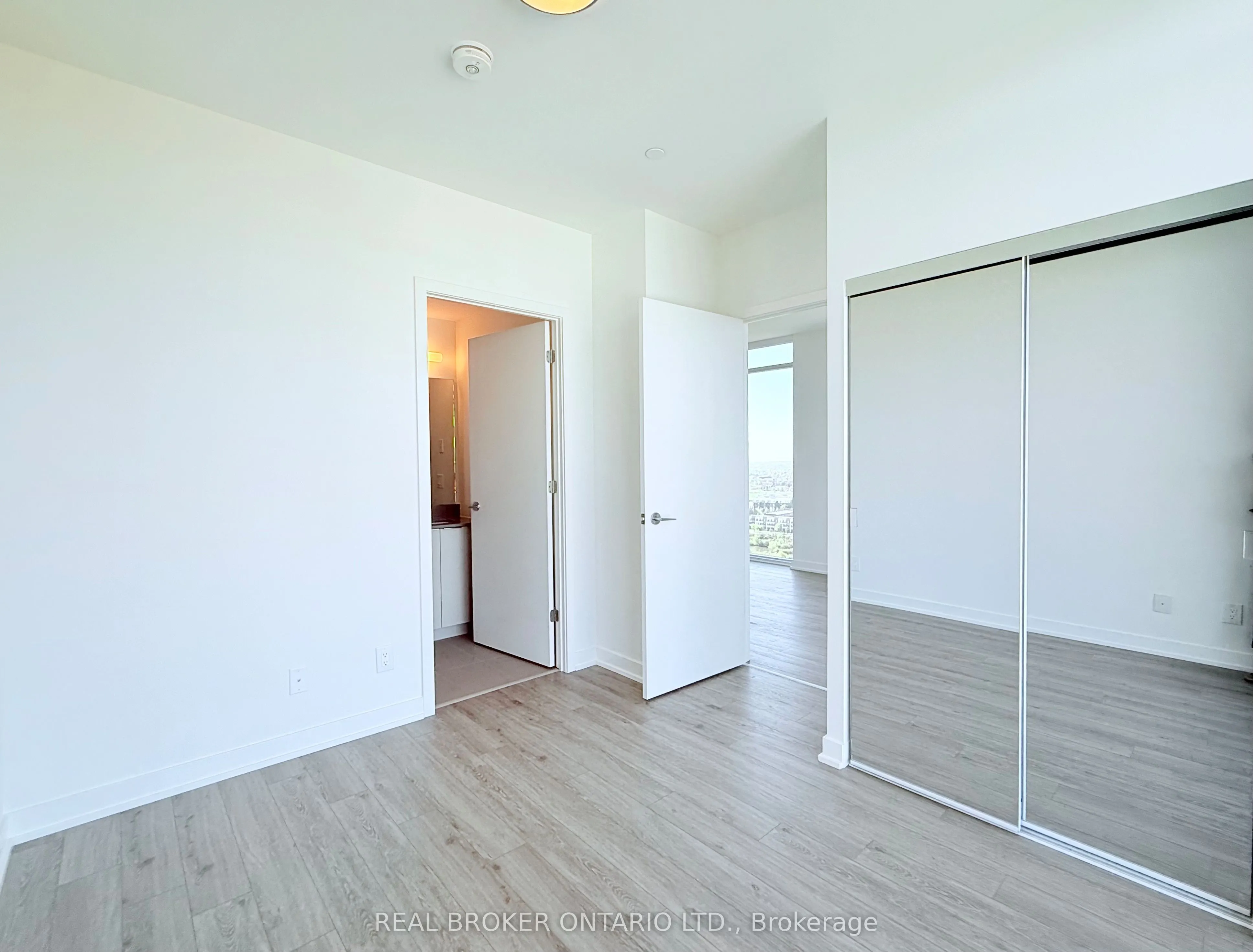 3079 Trafalgar Road, #2003