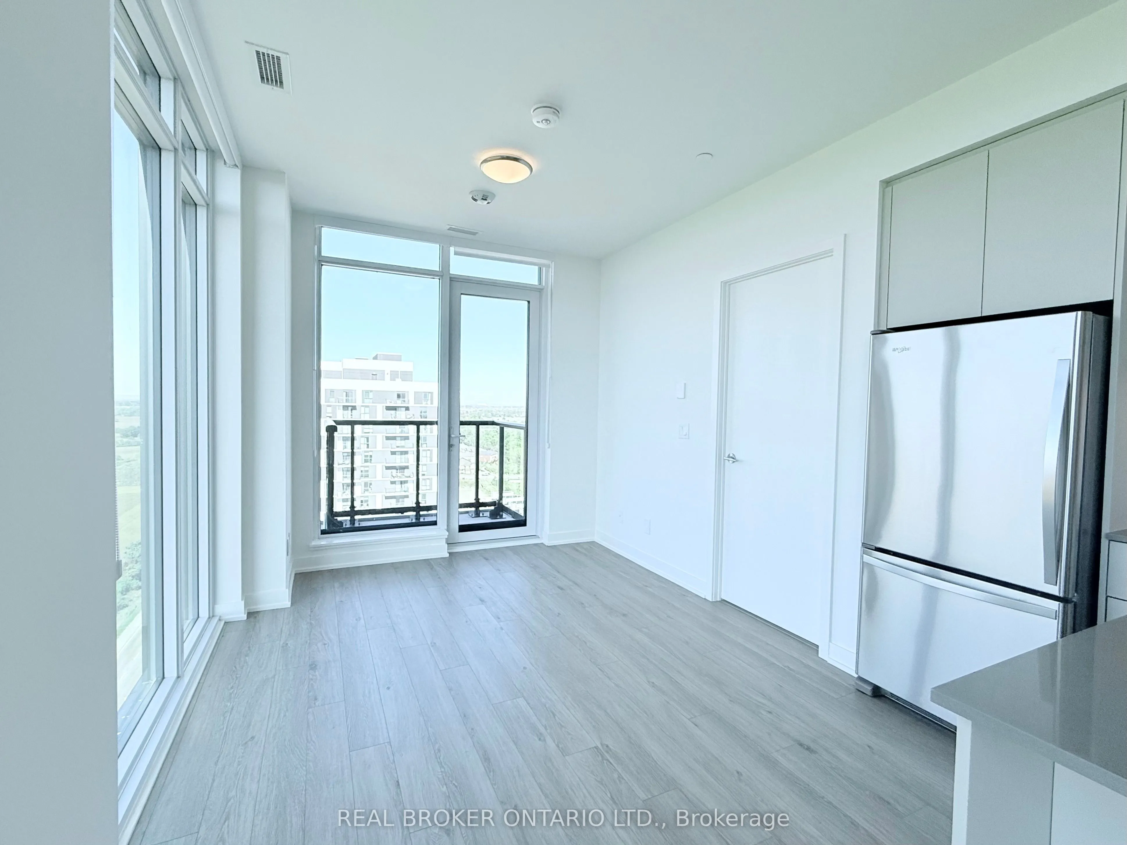 3079 Trafalgar Road, #2003