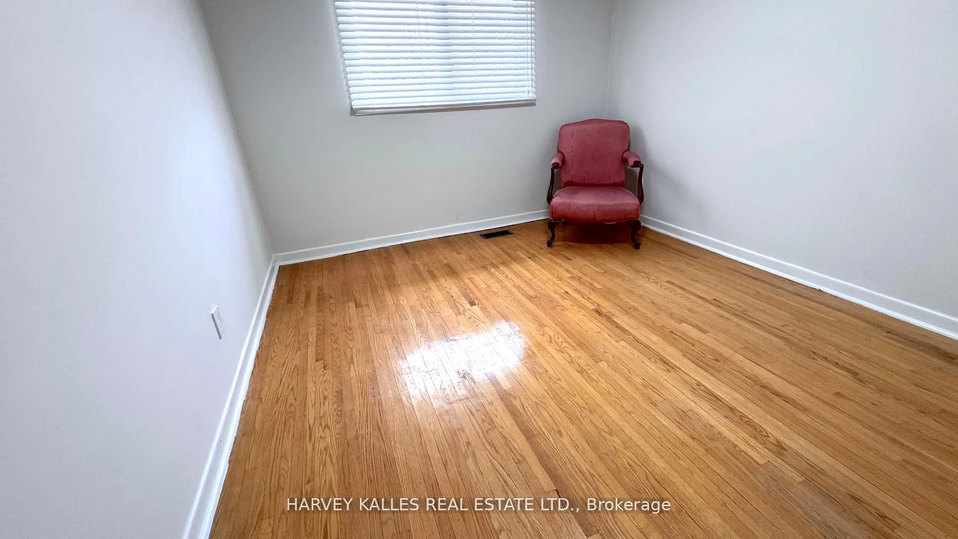 6 Raven Road, #Main floor