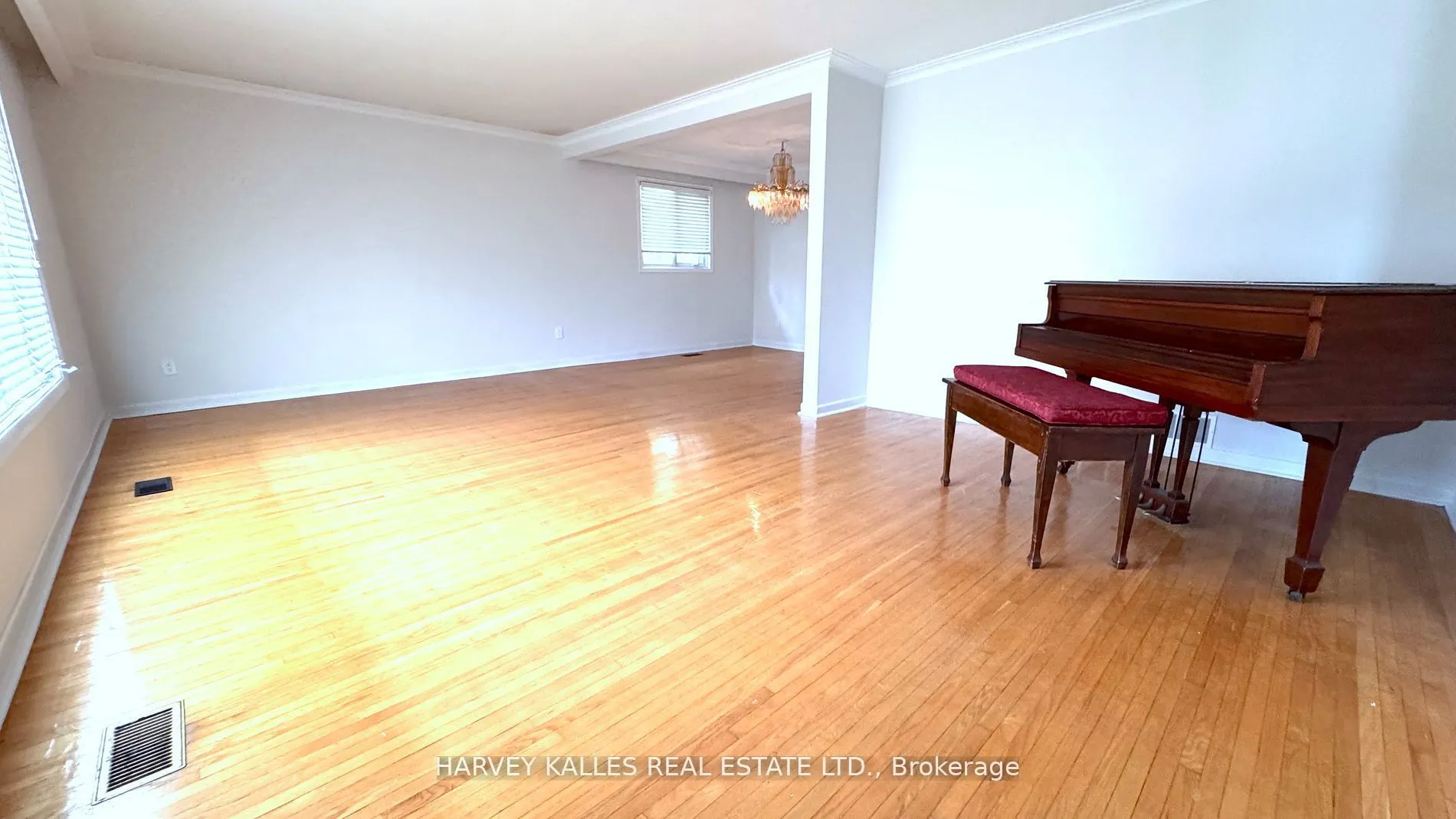 6 Raven Road, #Main floor