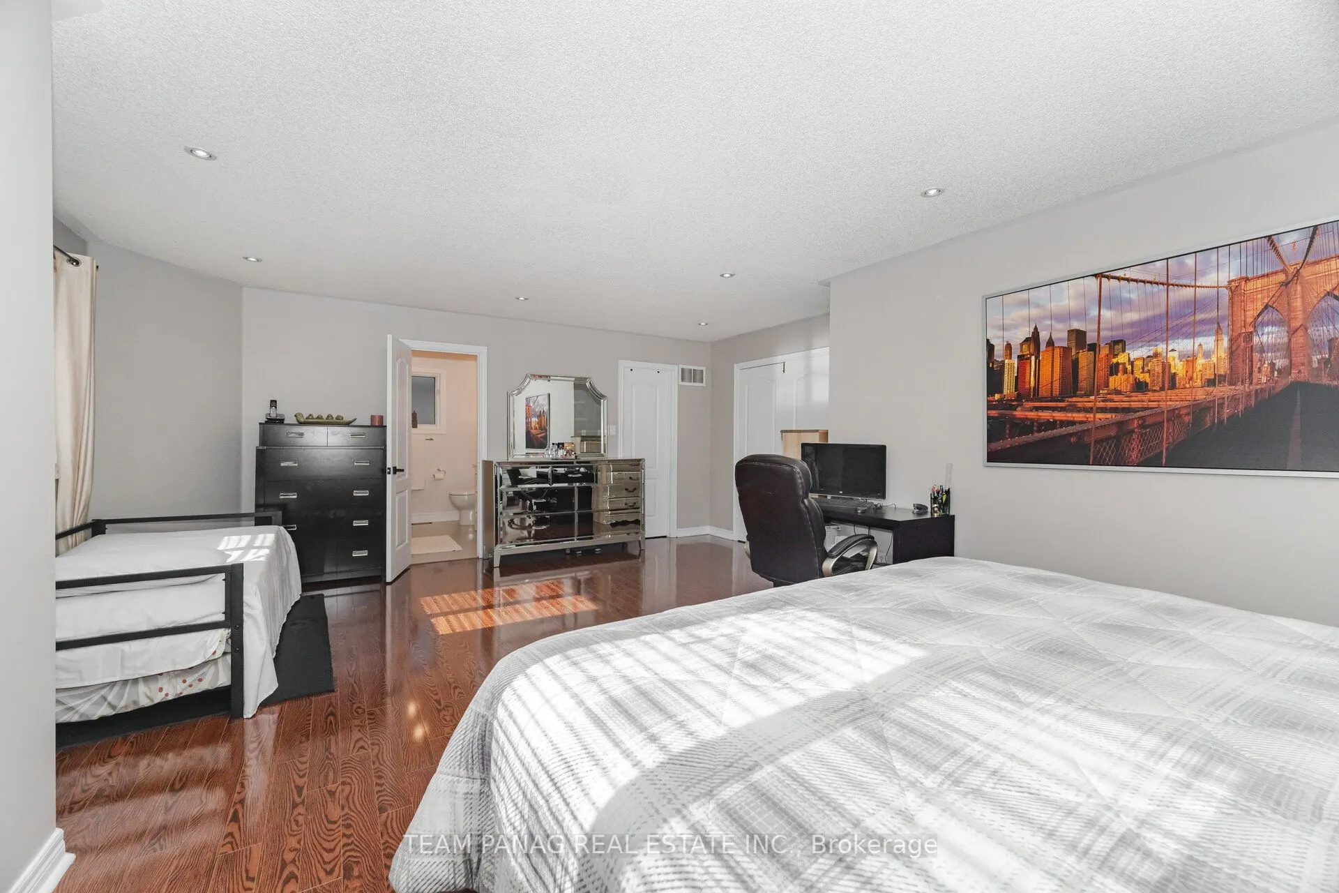 54 Whitewash Way