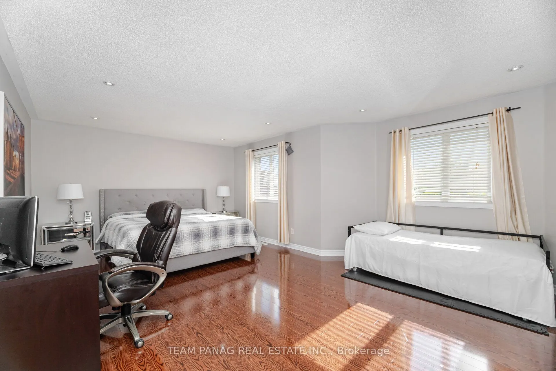 54 Whitewash Way