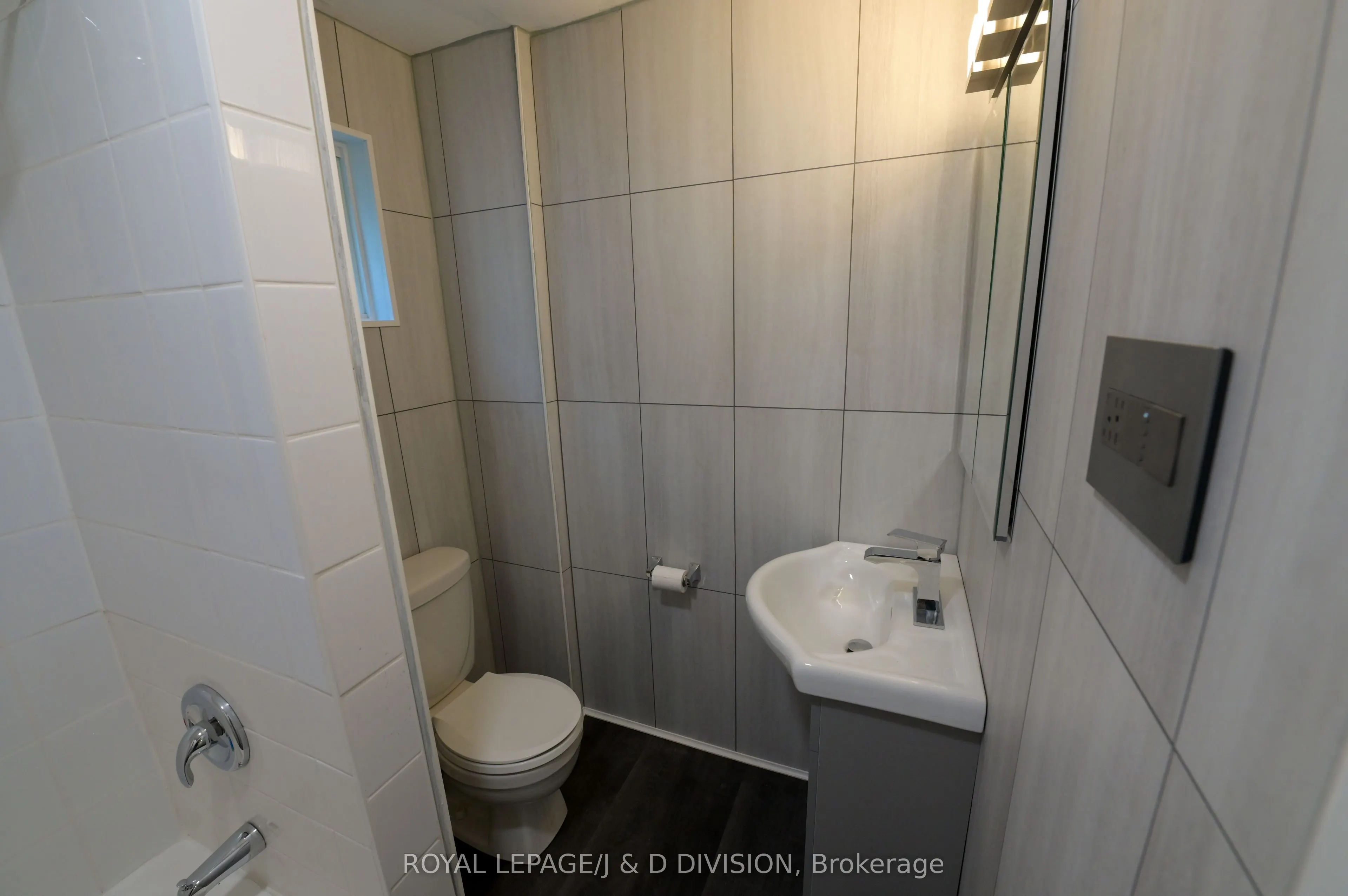 136 Windermere Avenue, #1