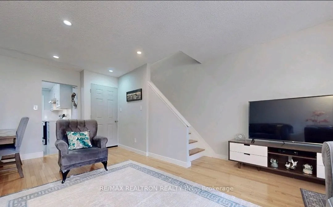 19 Derrydown Road, #10