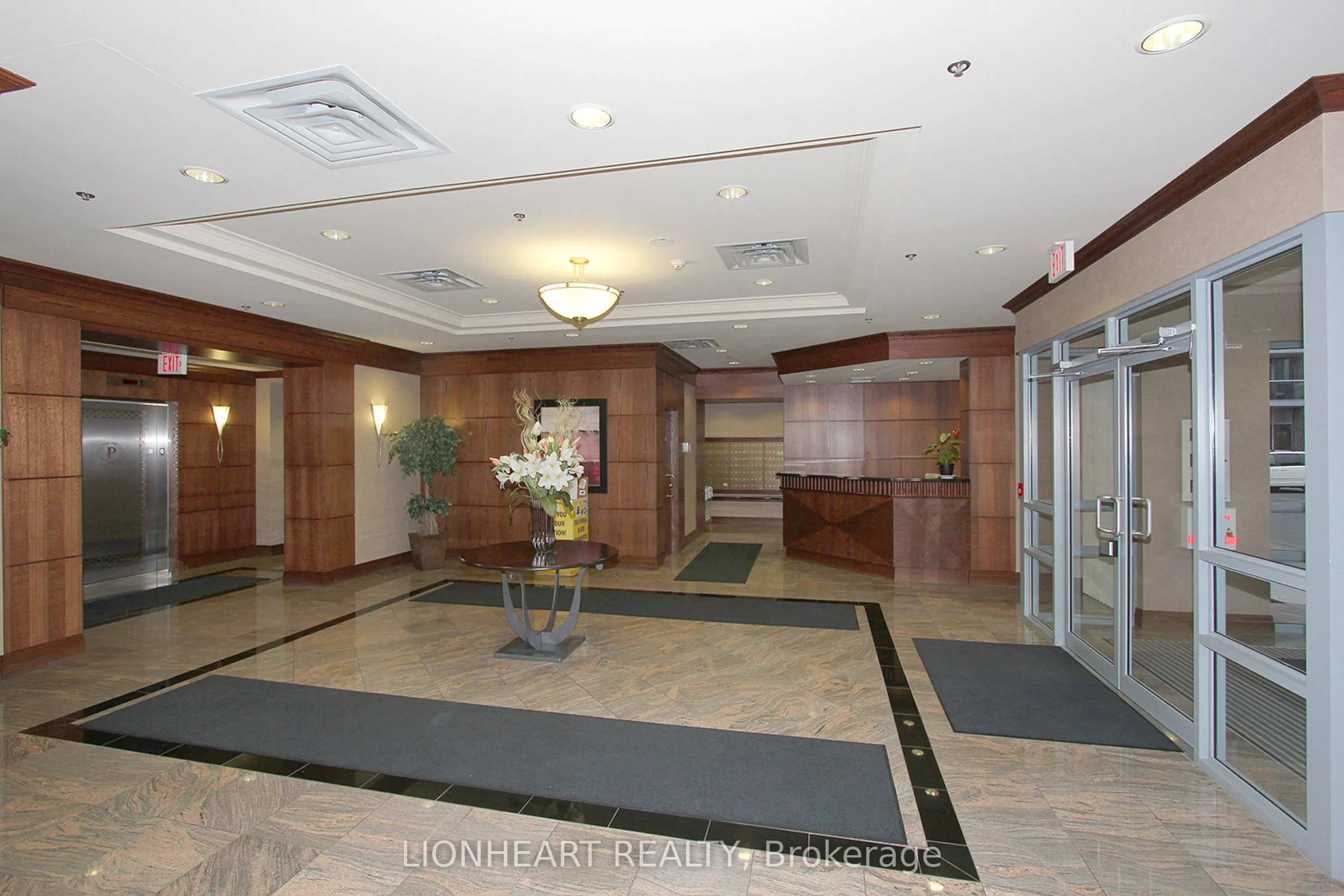 5 Michael Power Place, #709