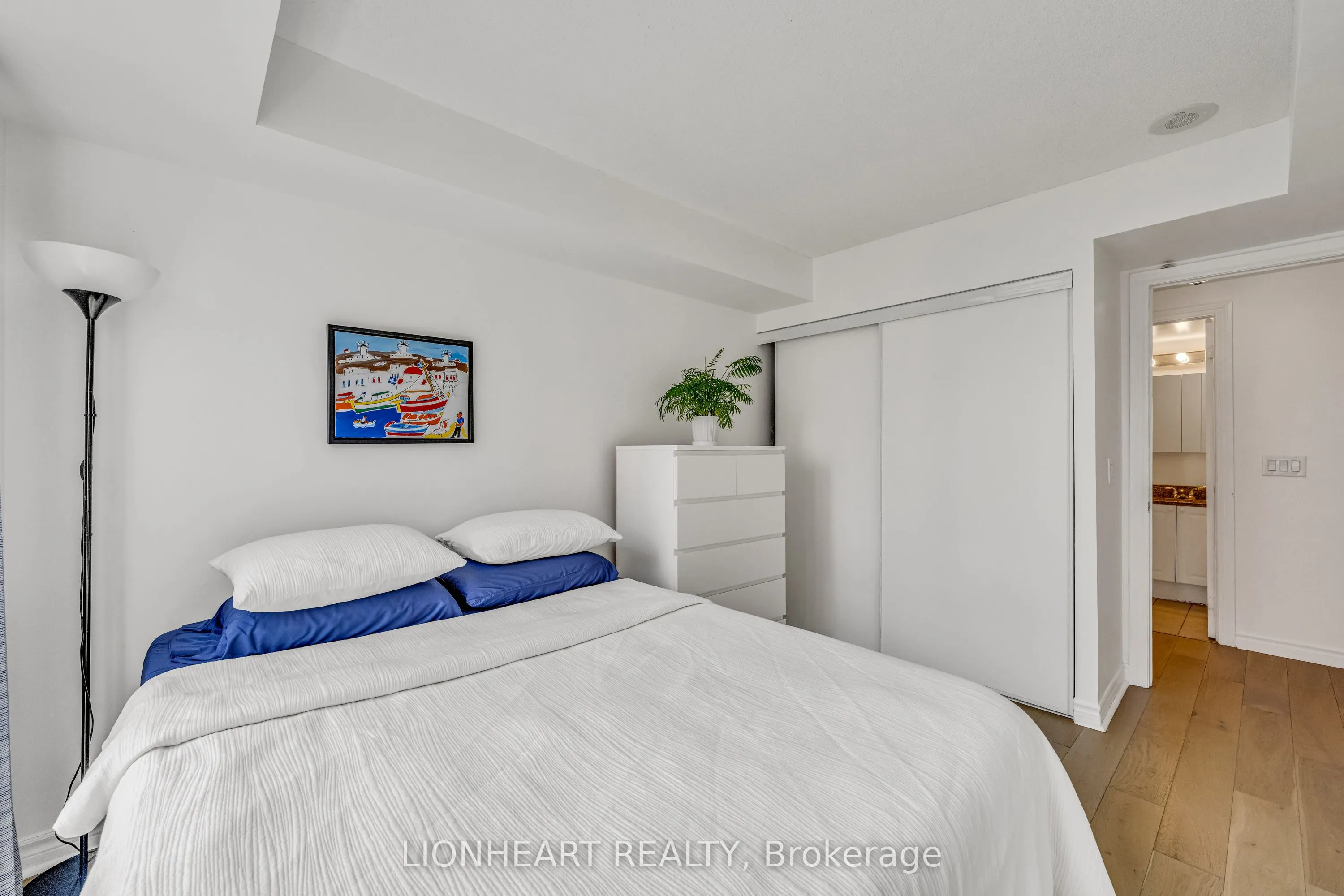 5 Michael Power Place, #709
