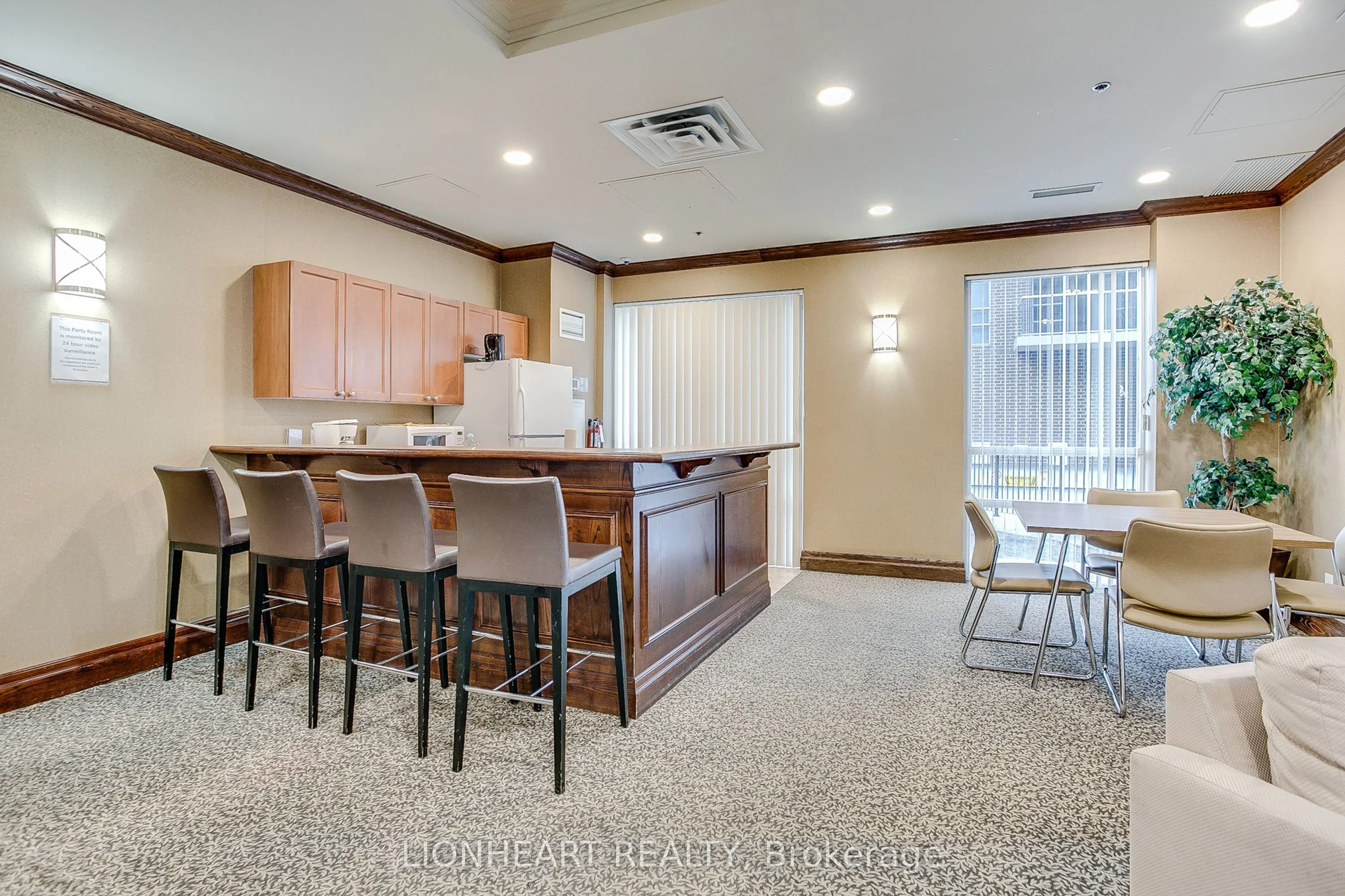 5 Michael Power Place, #709