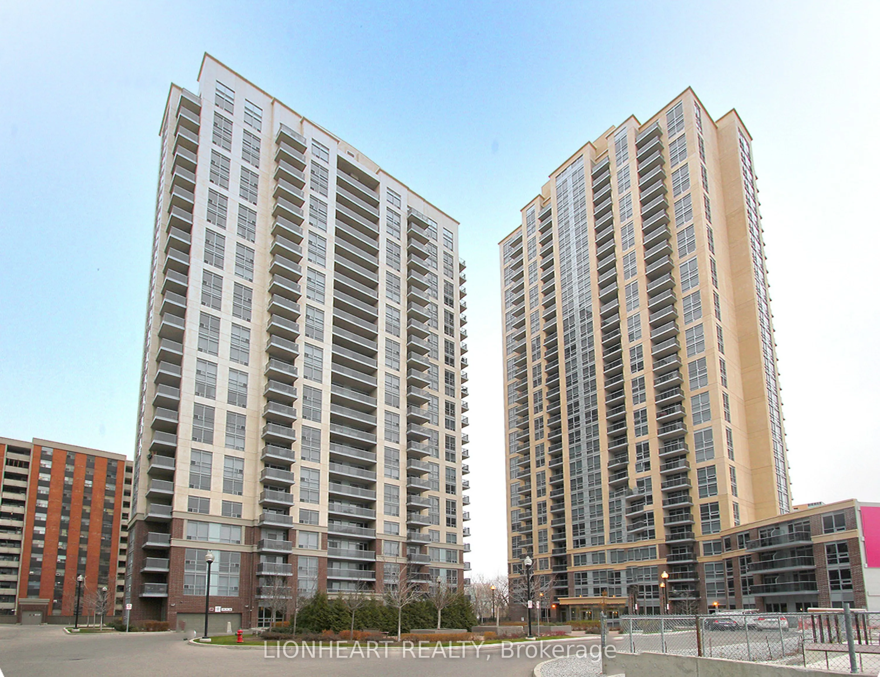 5 Michael Power Place, #709