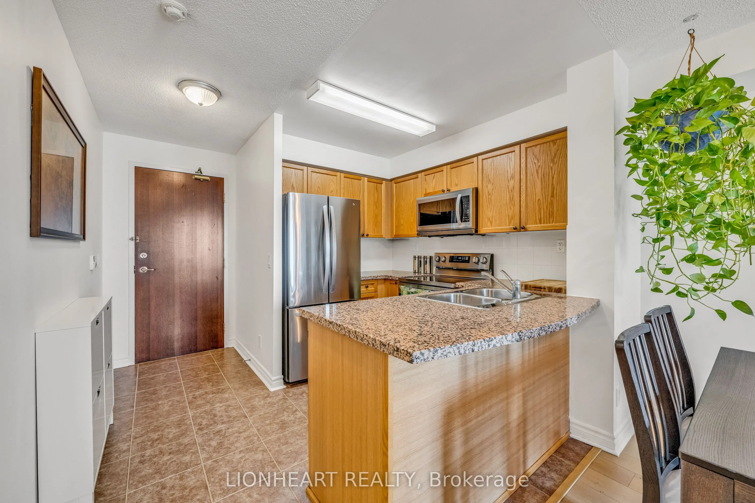 5 Michael Power Place, #709