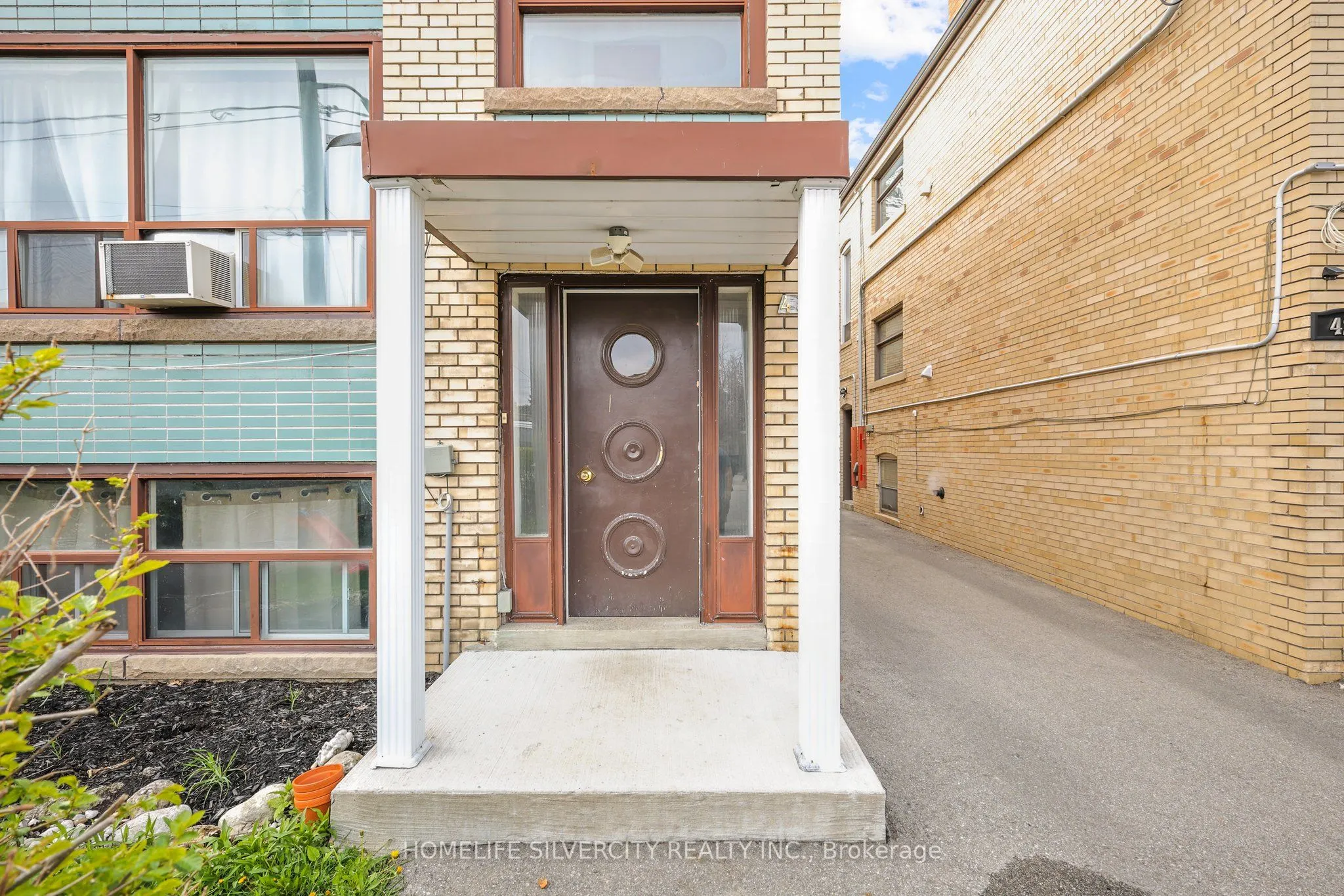 430 Ridelle Avenue, #1