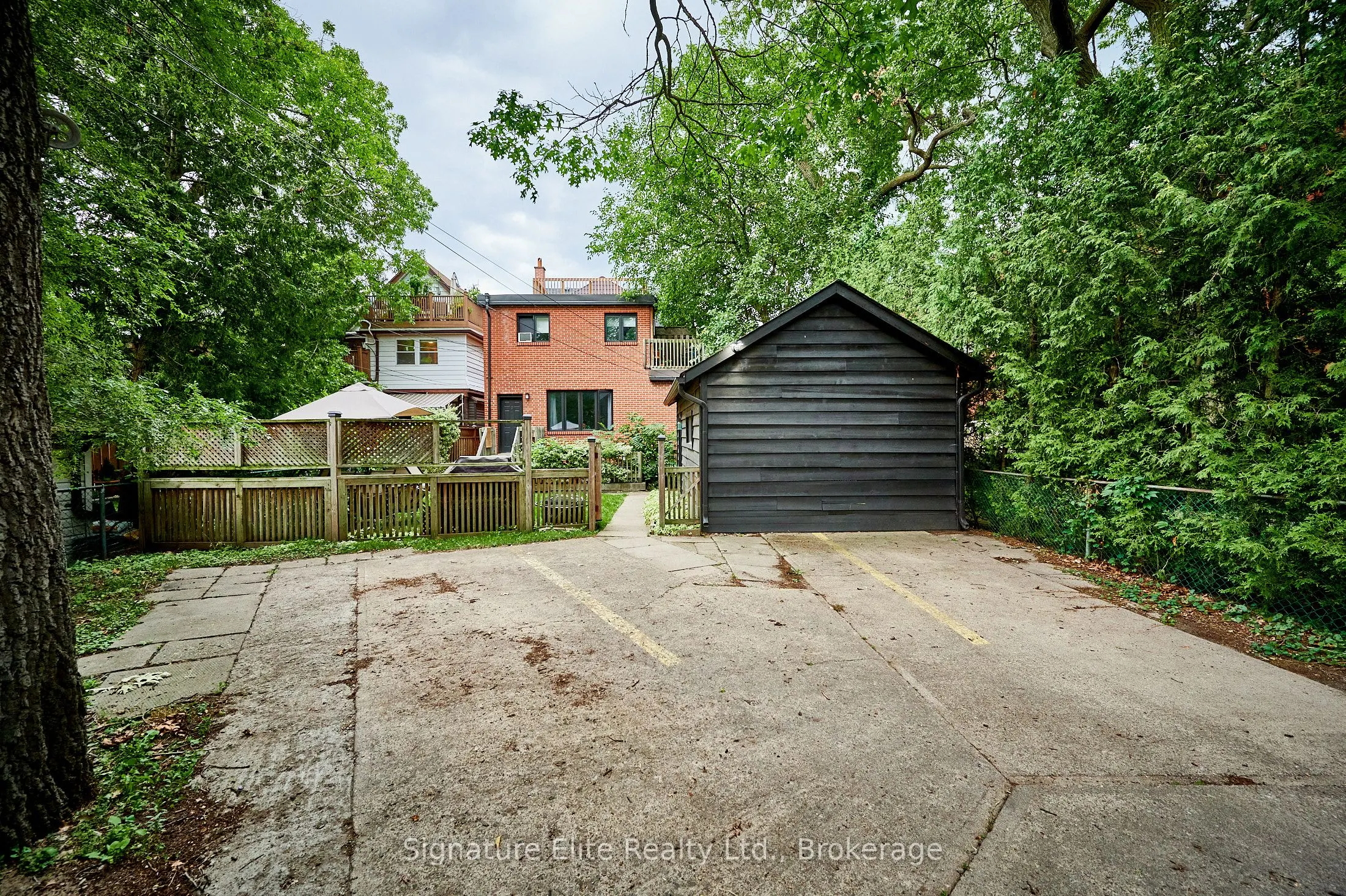 572 Runnymede Road, #1