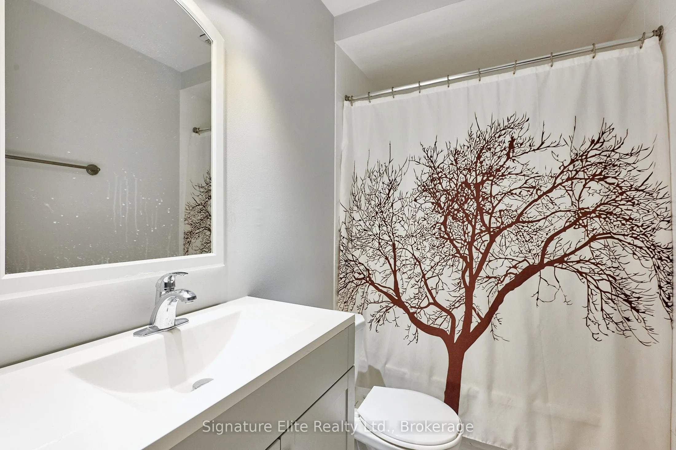 572 Runnymede Road, #1