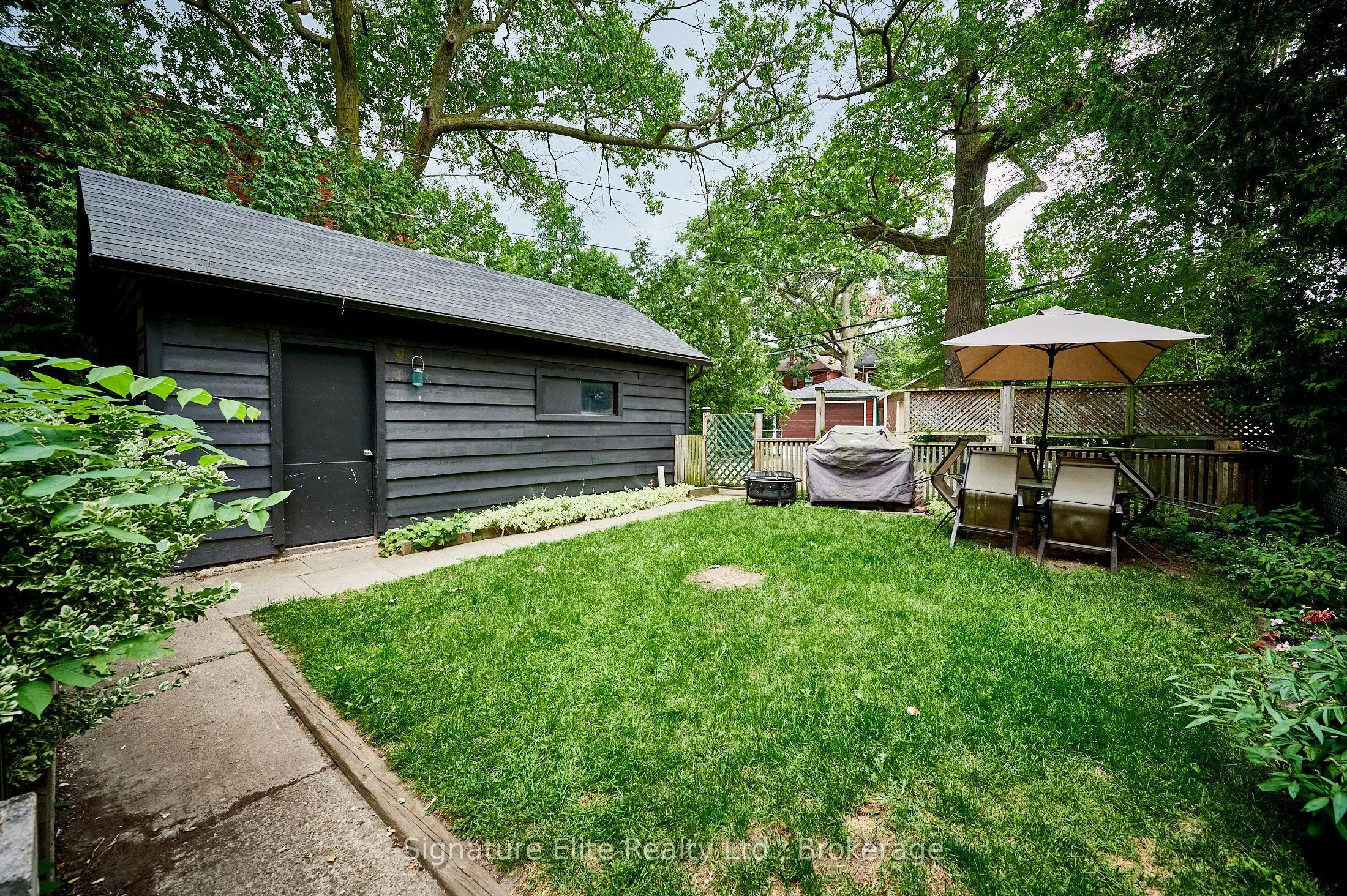 572 Runnymede Road, #1