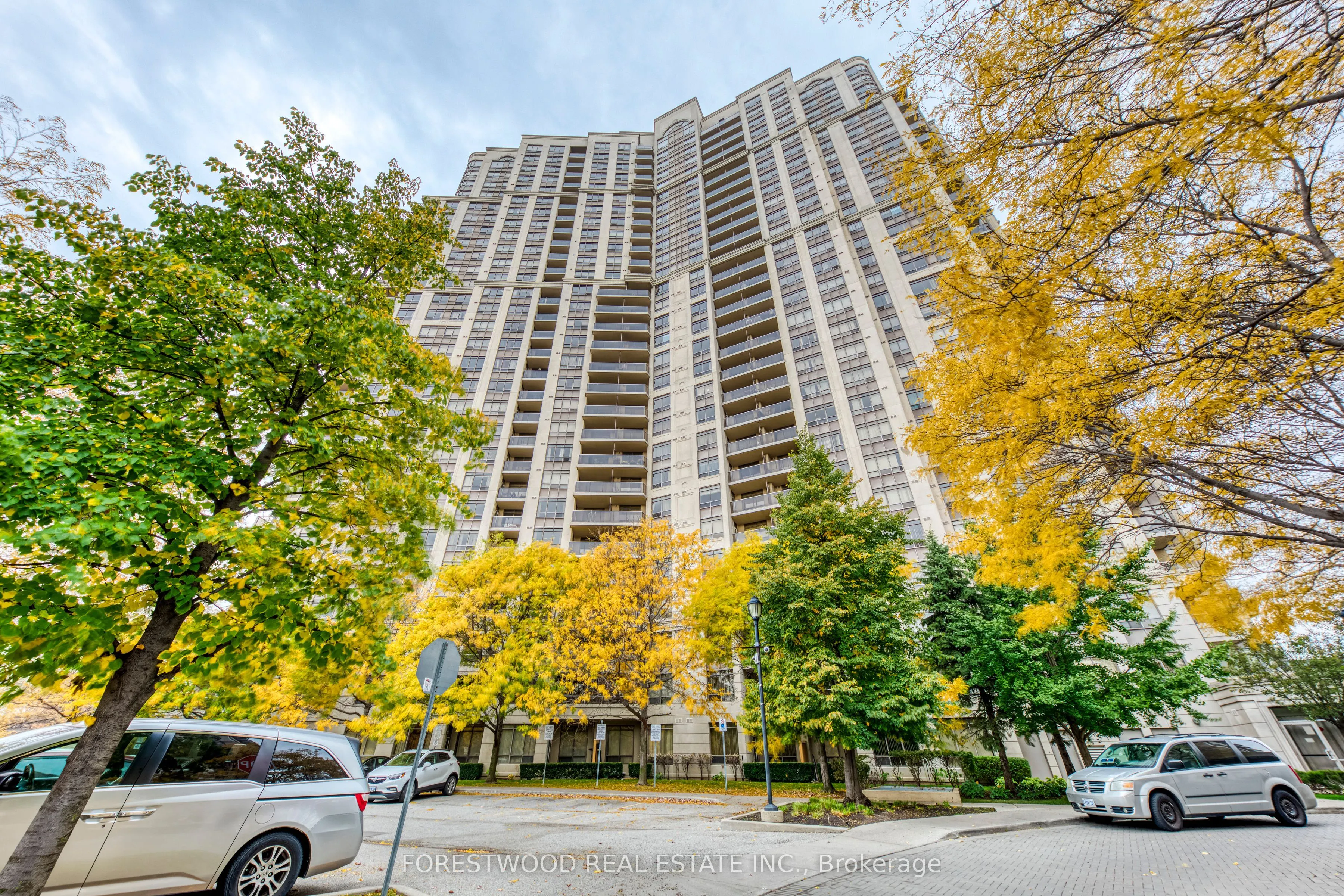 710 HUMBERWOOD Boulevard, #2002