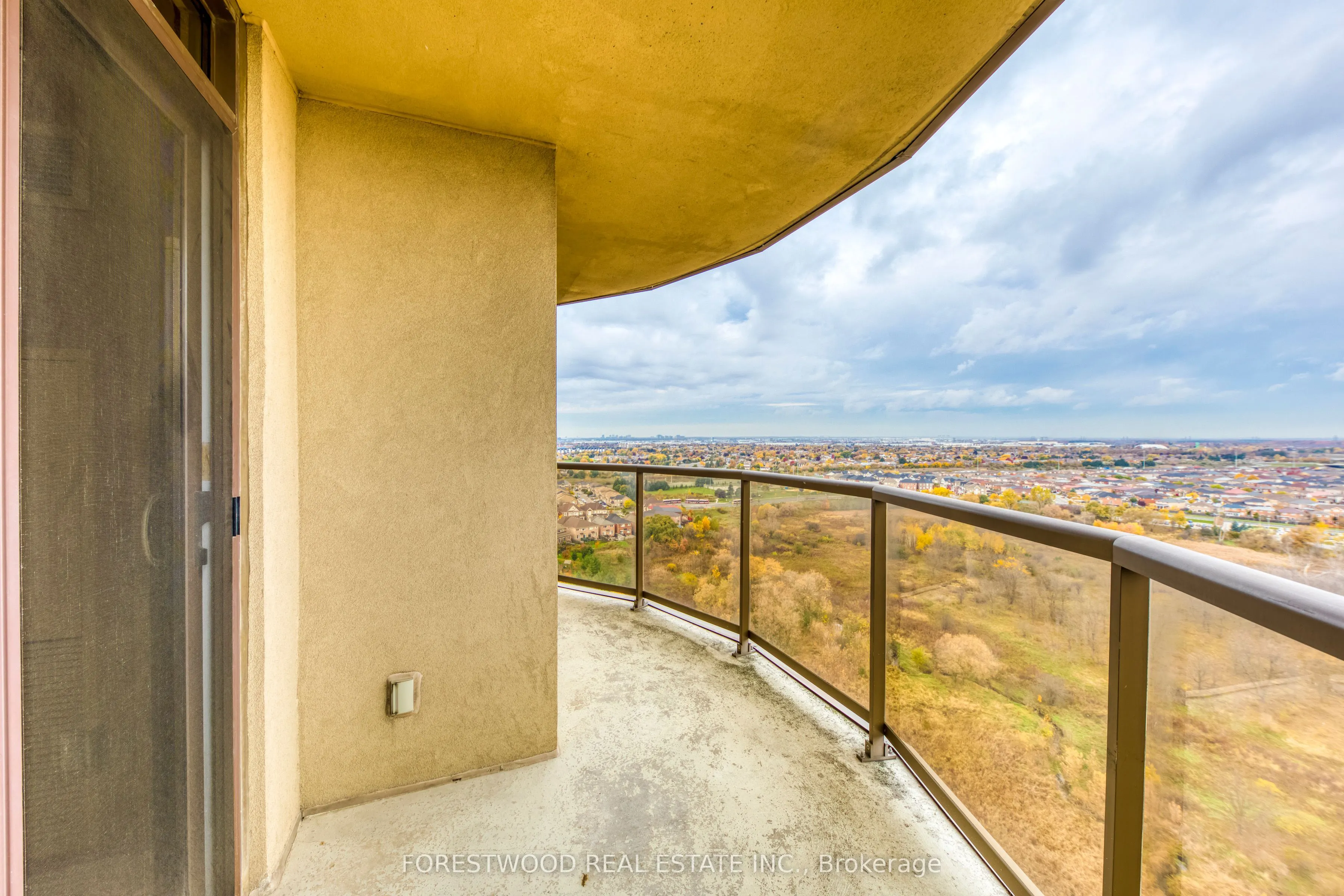 710 HUMBERWOOD Boulevard, #2002