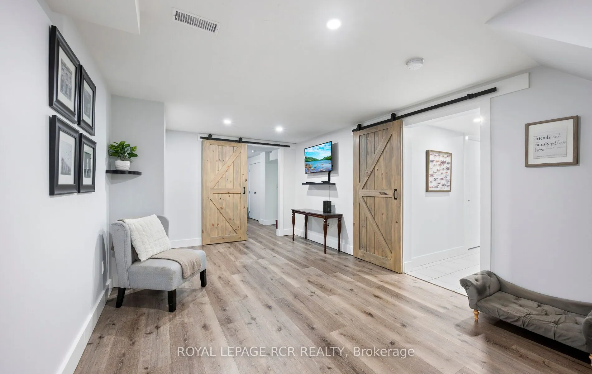 106 Zina Street