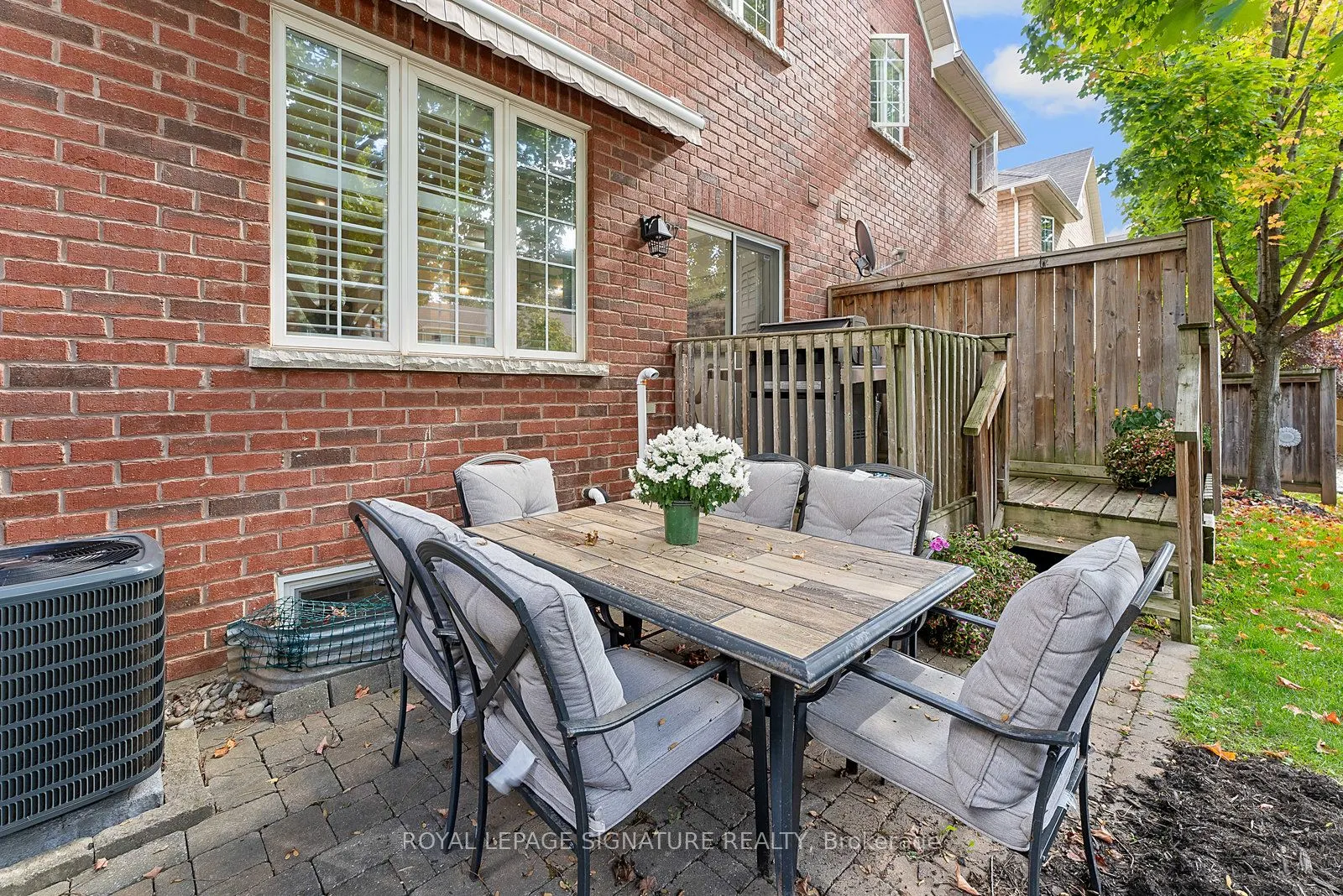 2410 Woodward Avenue, #27