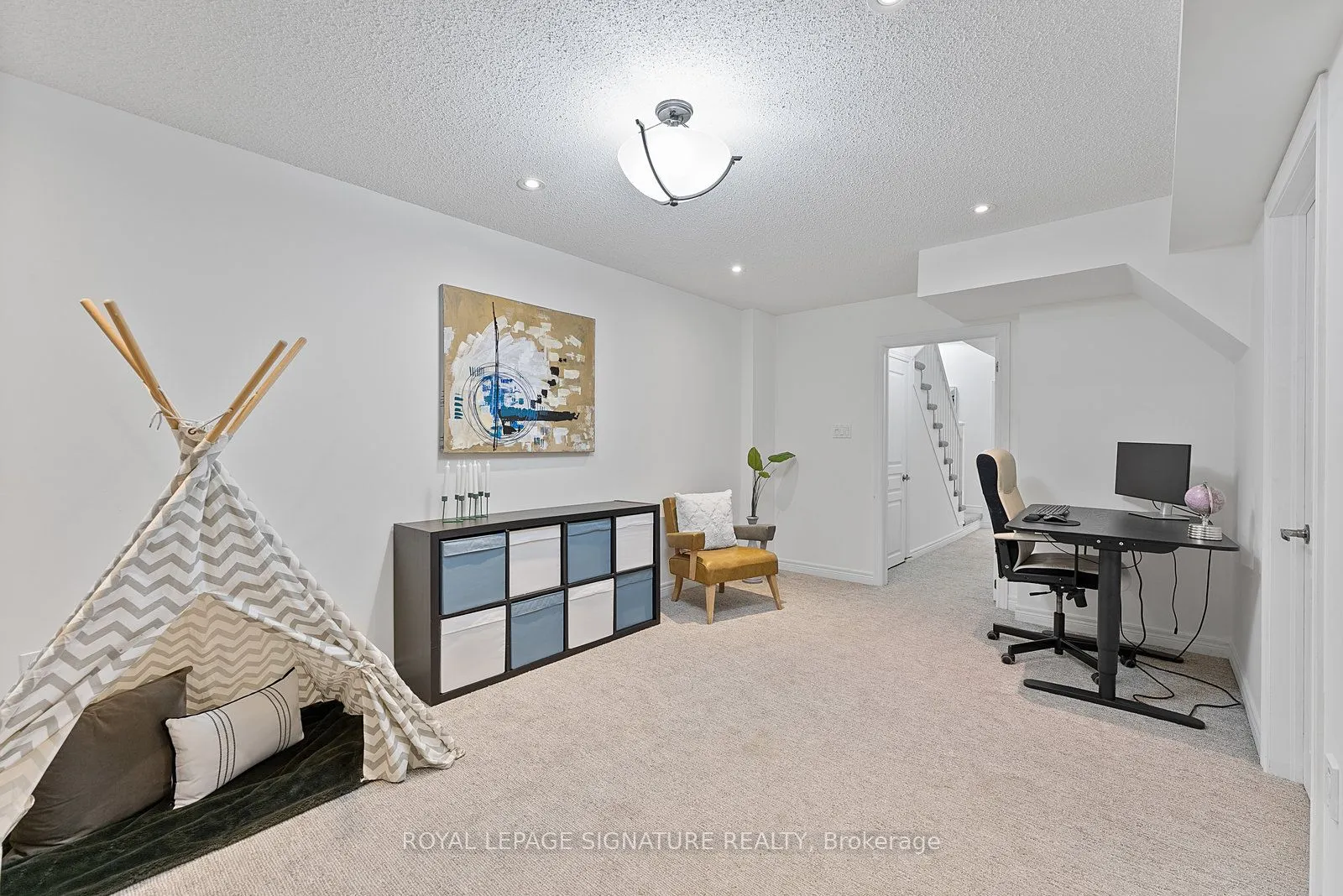 2410 Woodward Avenue, #27