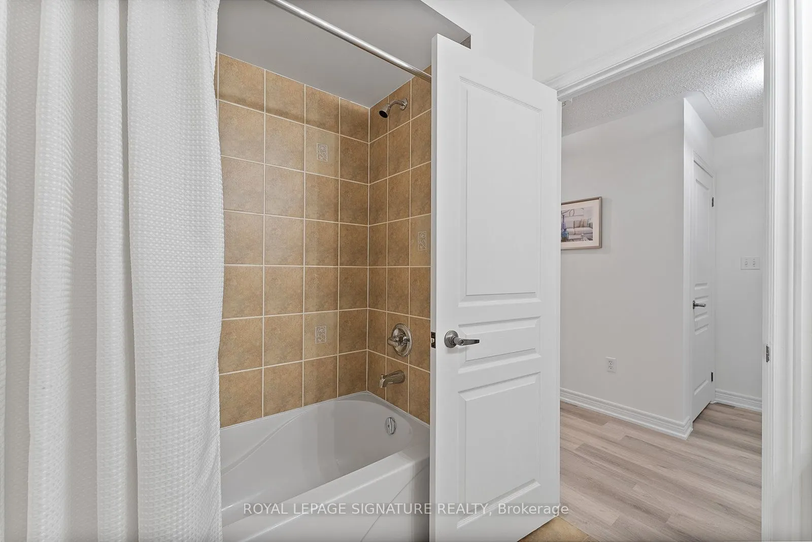 2410 Woodward Avenue, #27