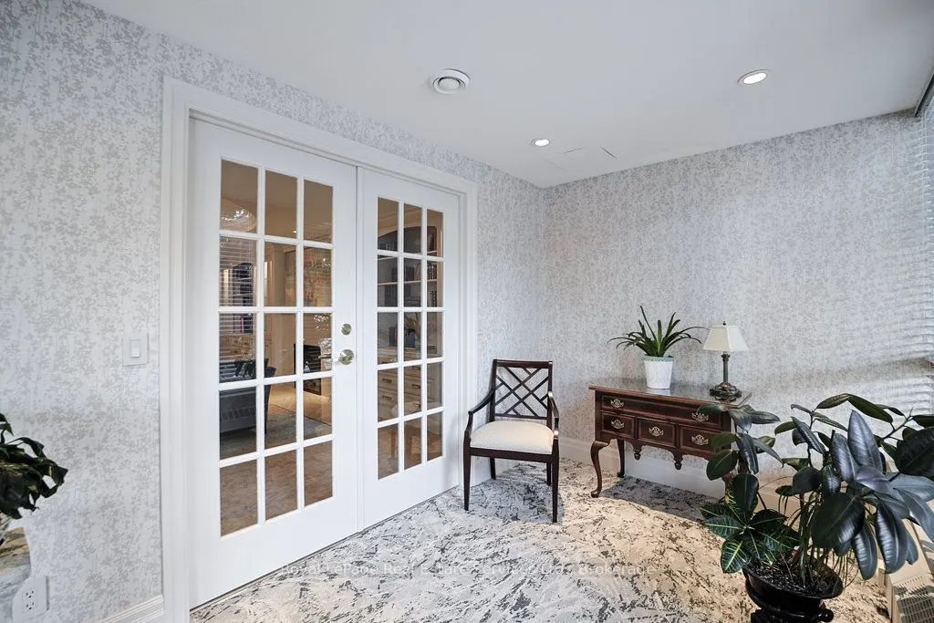 60 Old Mill Road, #604