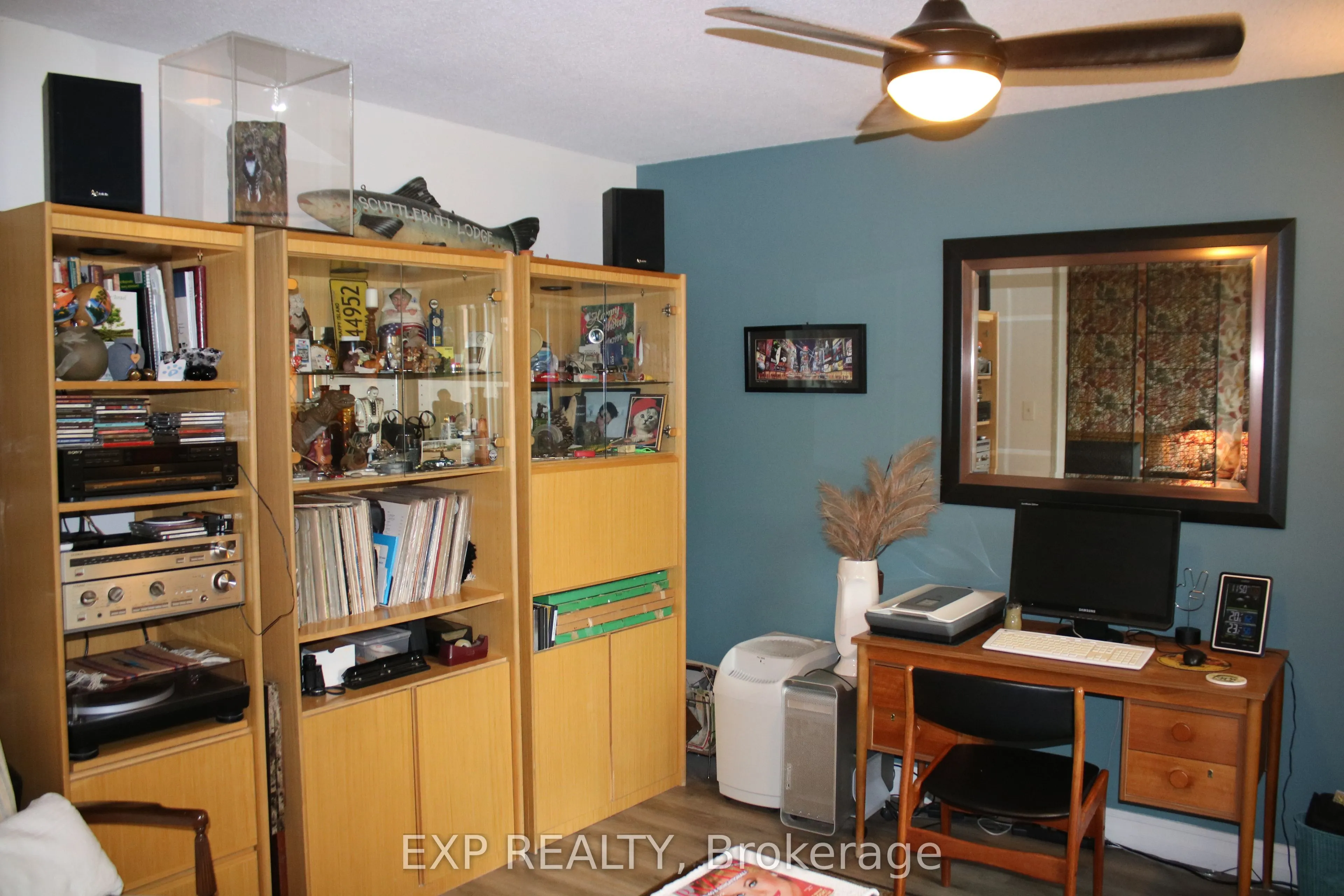 5250 Lakeshore Road, #104