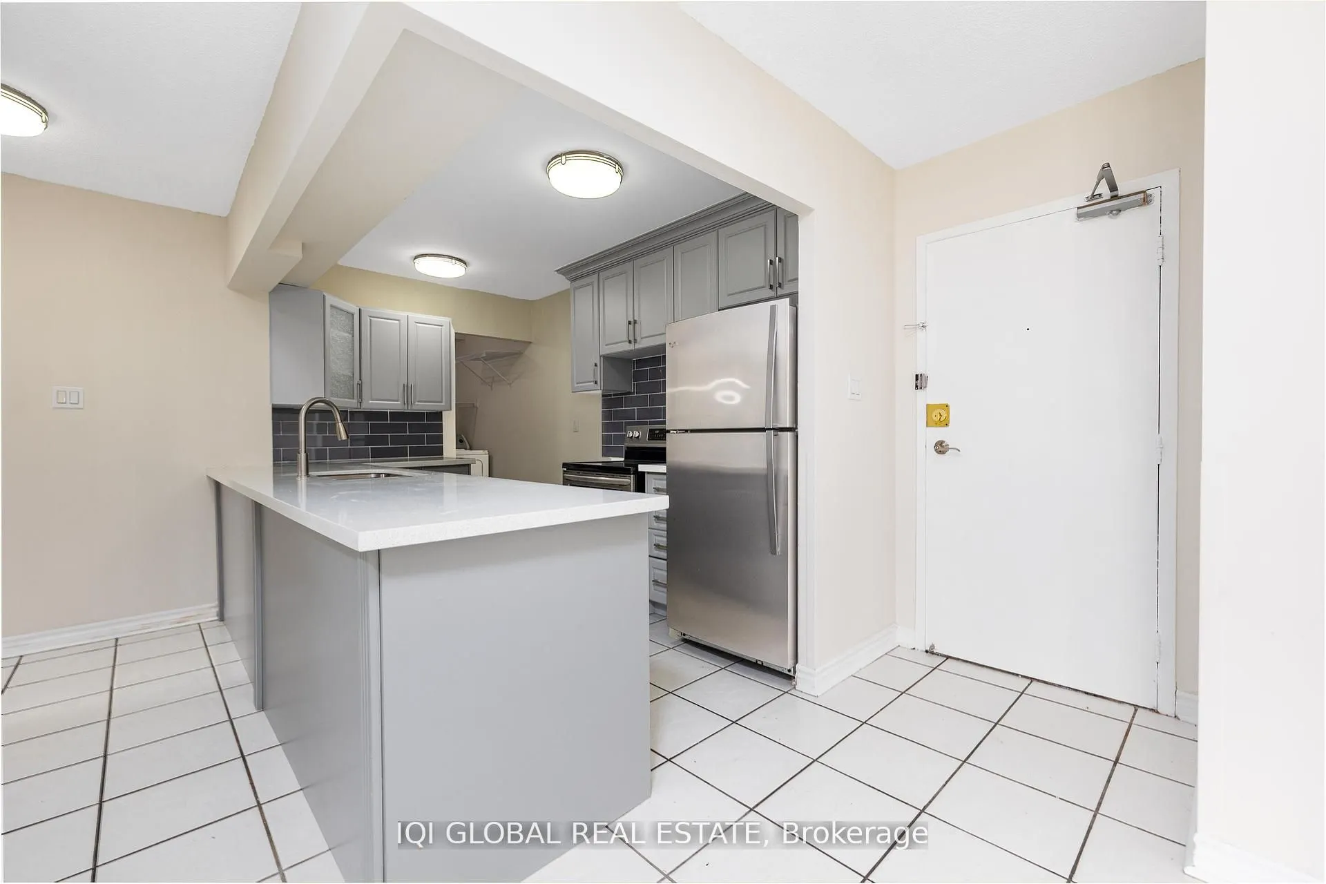 390 Dixon Road, #1516
