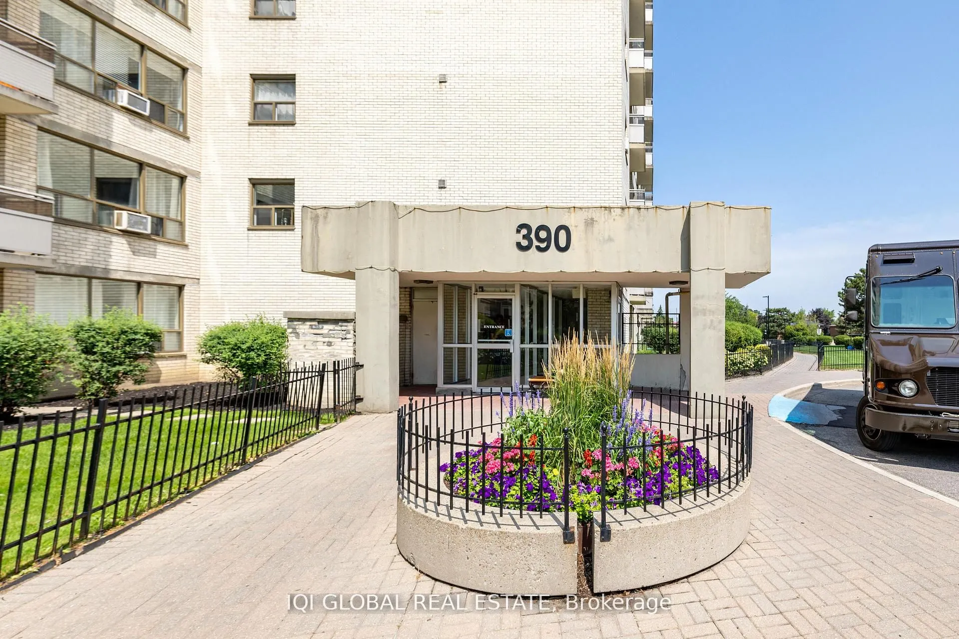 390 Dixon Road, #1516