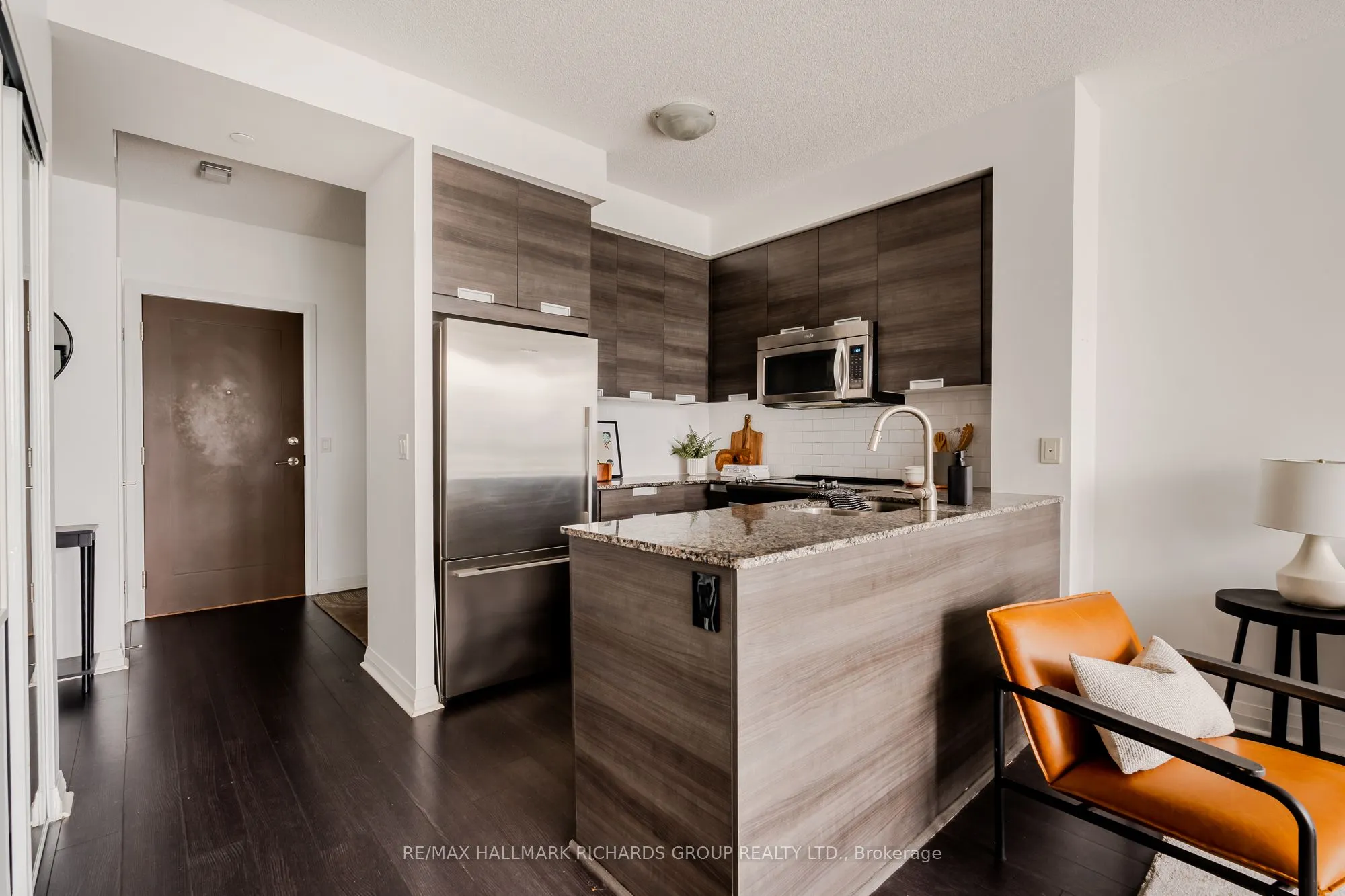 55 Eglinton Avenue W, #708