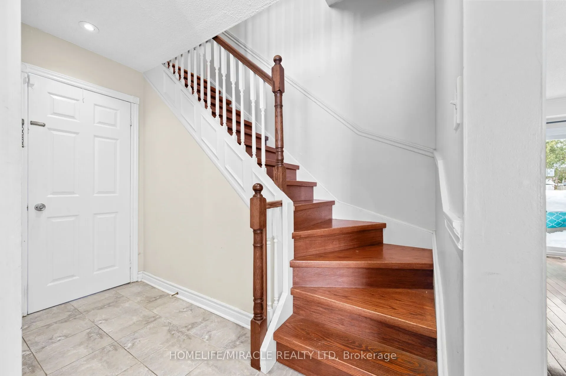 3124 Patrick Crescent
