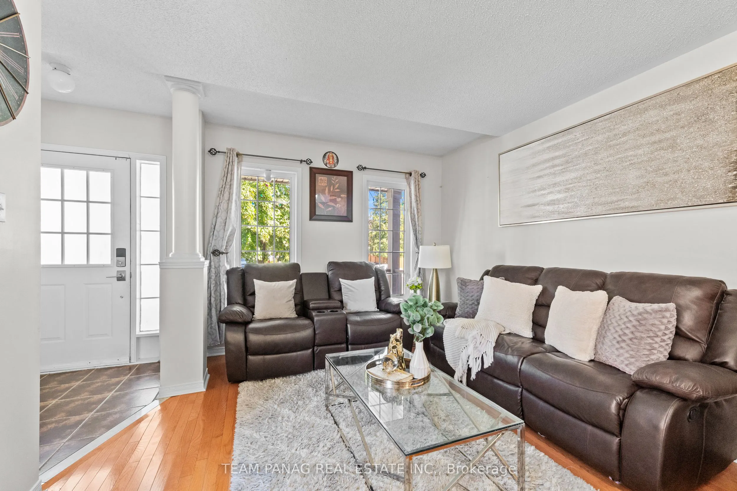 80 Saintsbury Crescent