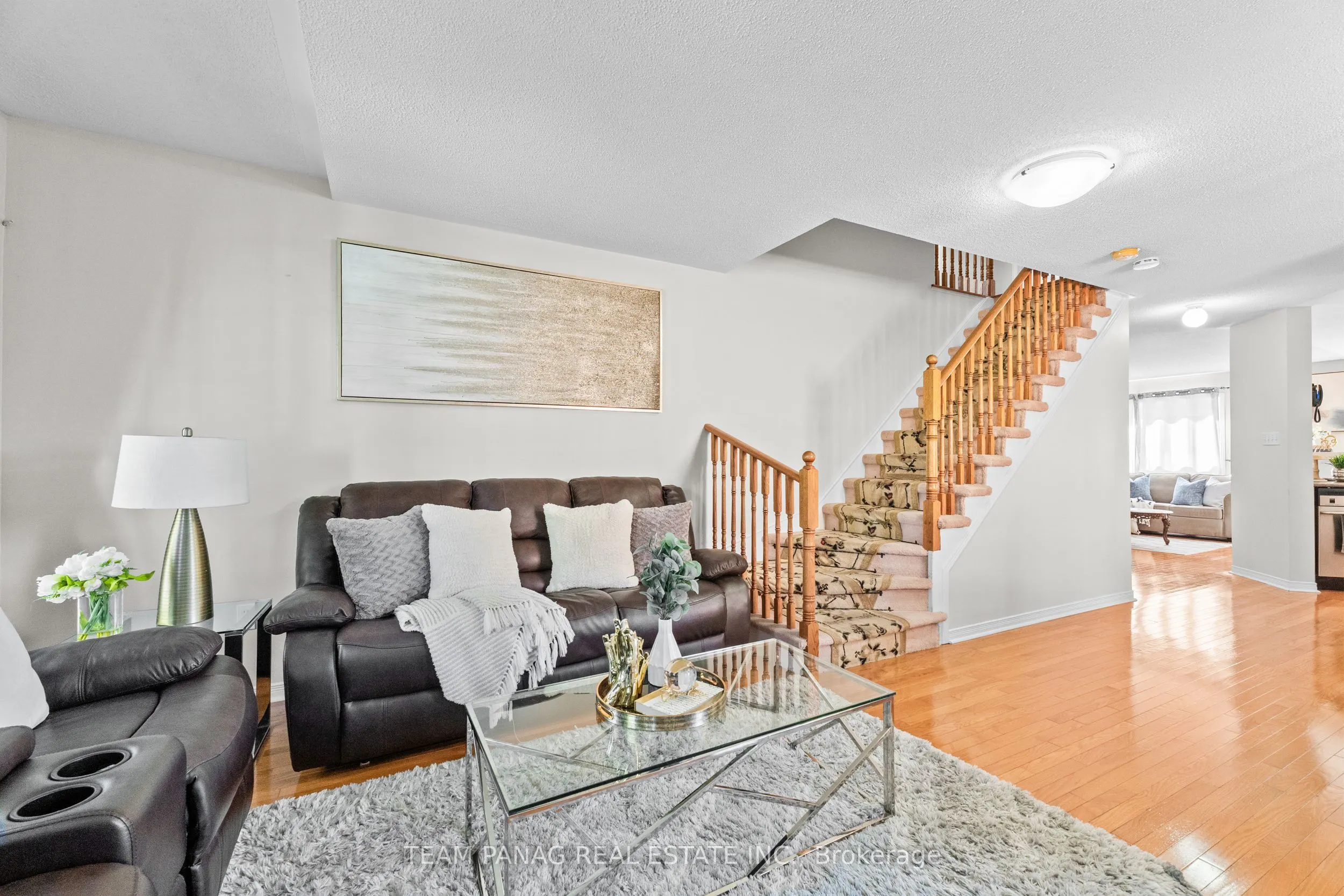 80 Saintsbury Crescent