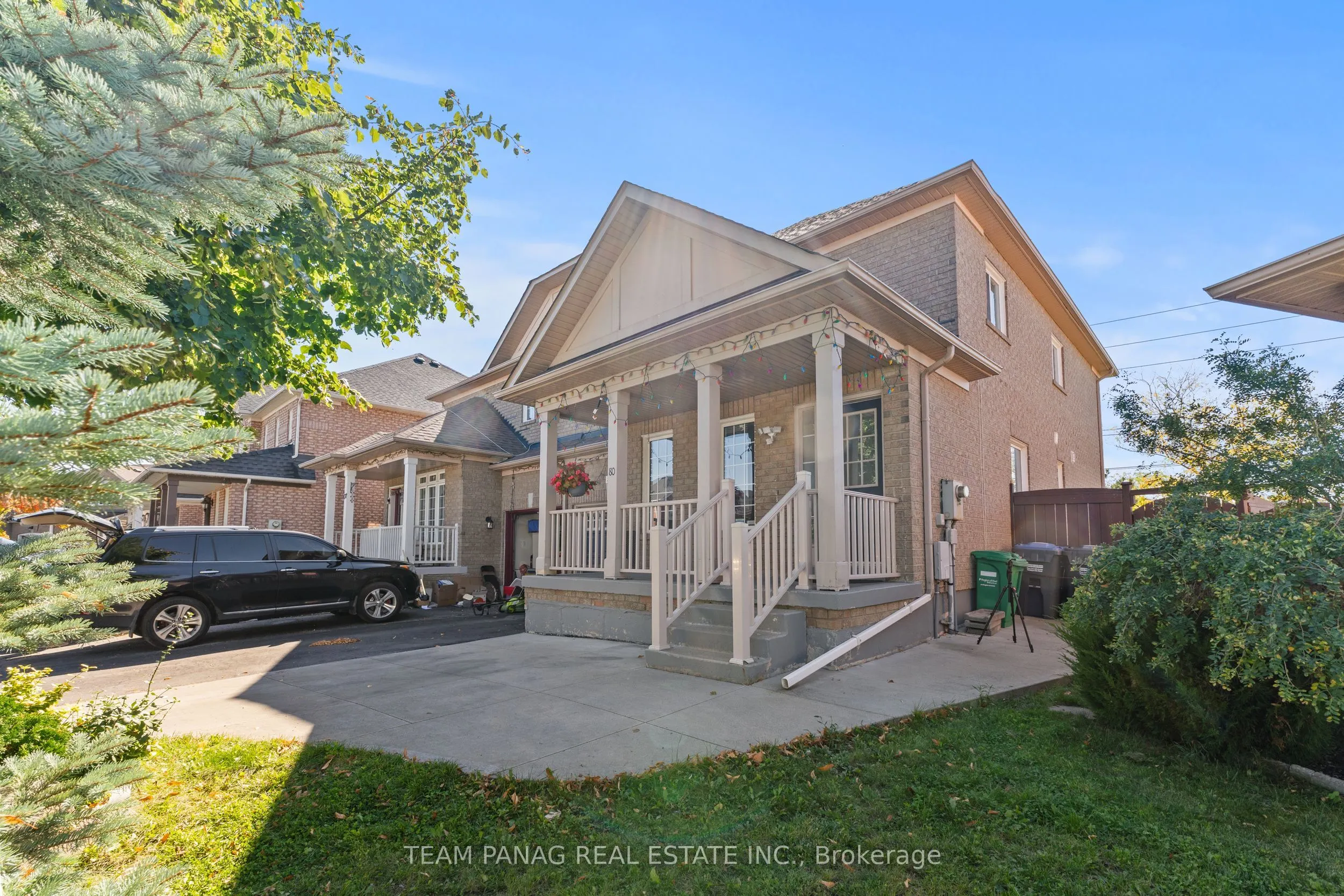 80 Saintsbury Crescent
