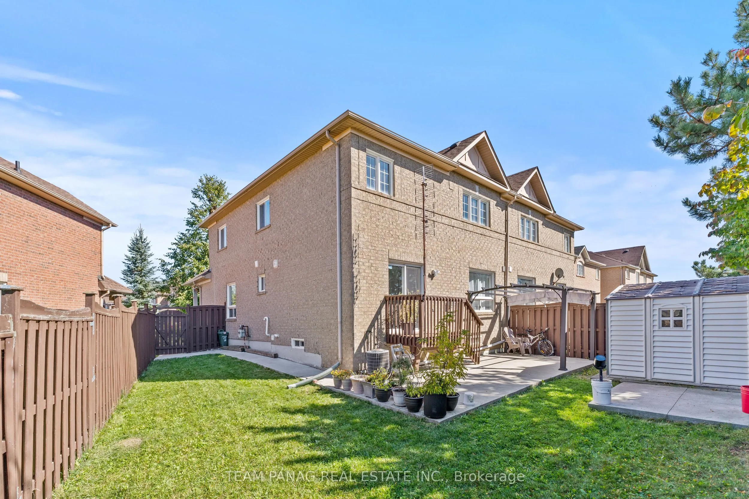 80 Saintsbury Crescent
