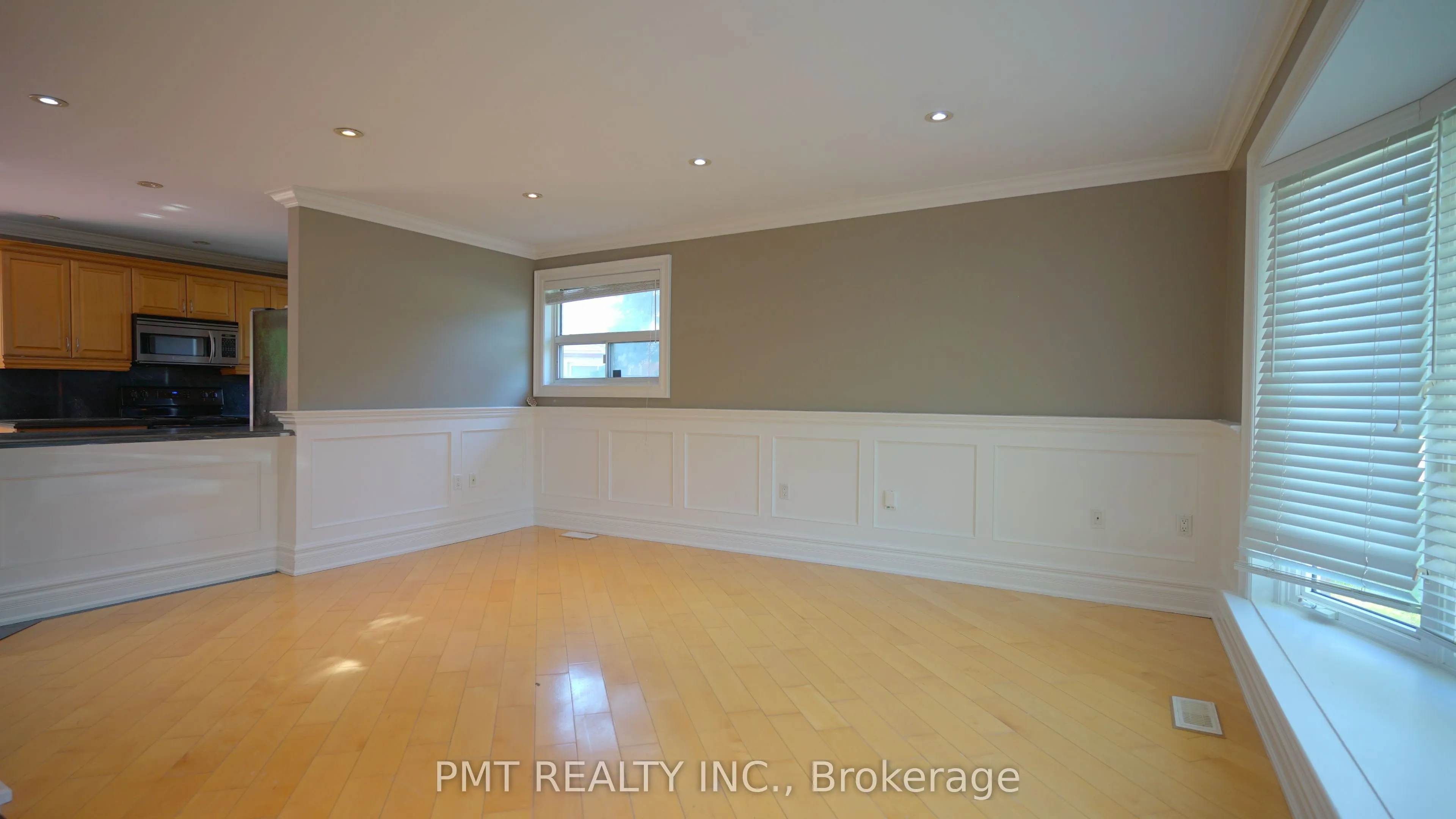 7 Waterbury Drive, #Main