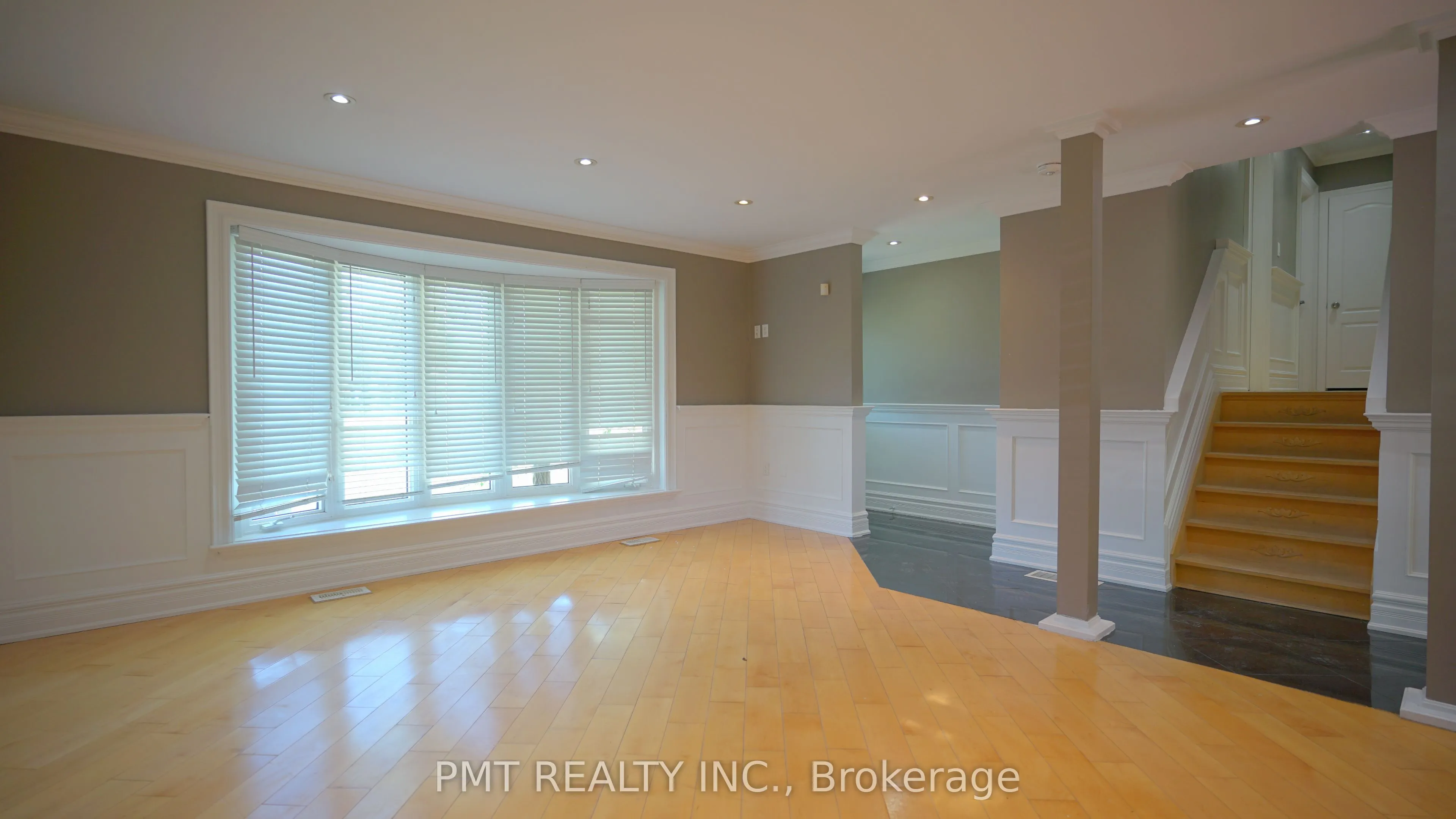 7 Waterbury Drive, #Main
