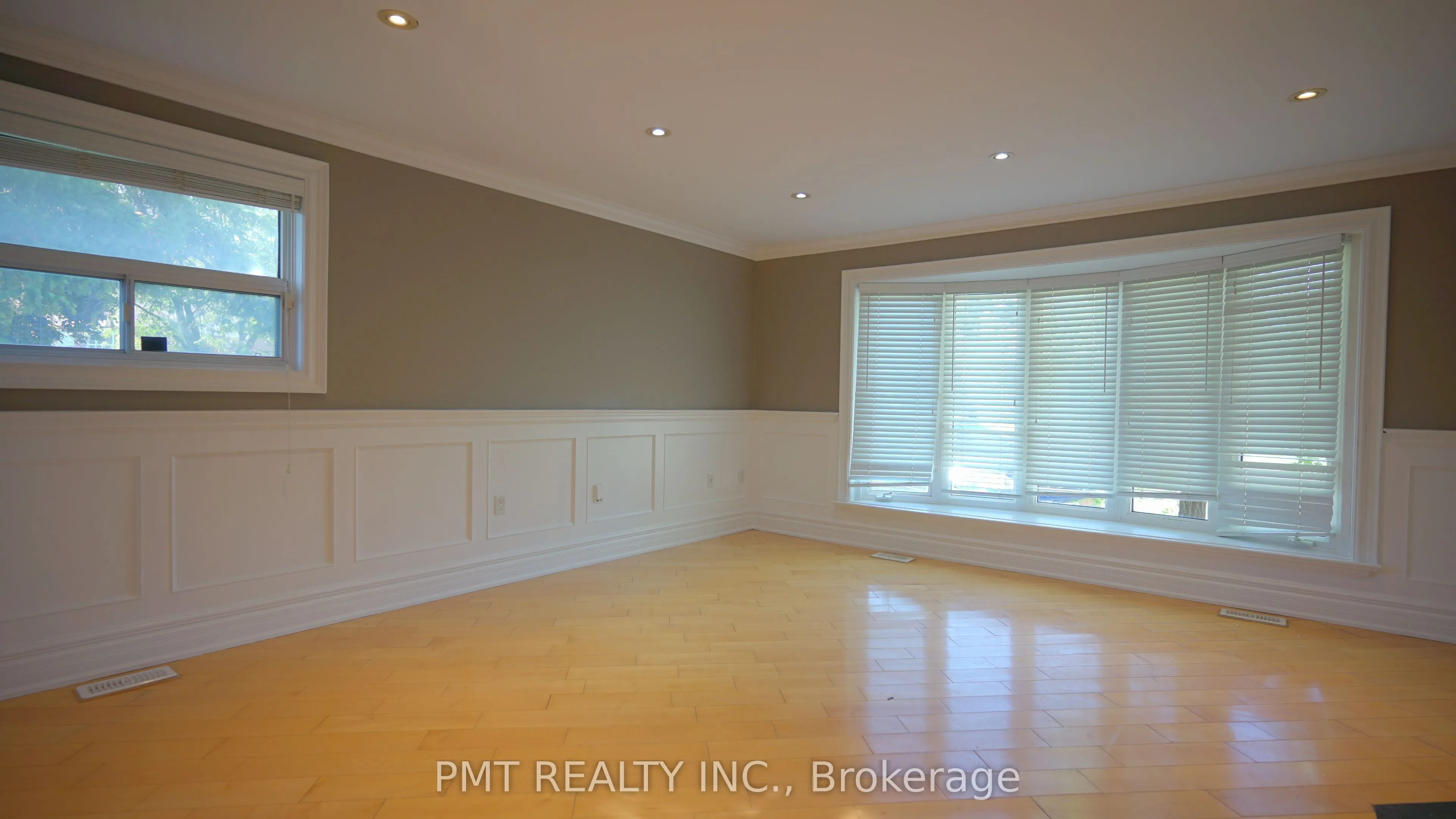 7 Waterbury Drive, #Main