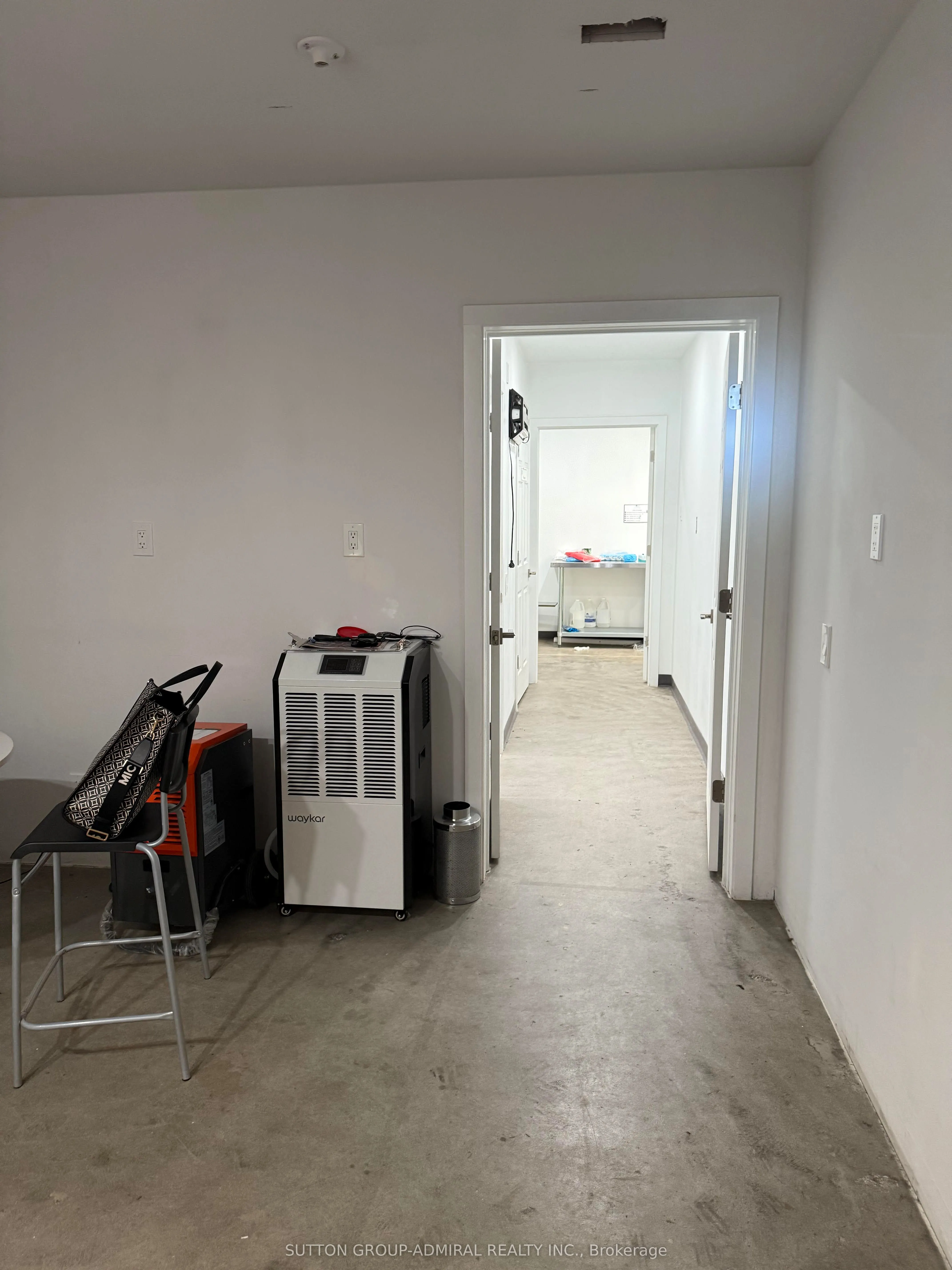 70 Vanley Crescent, #3
