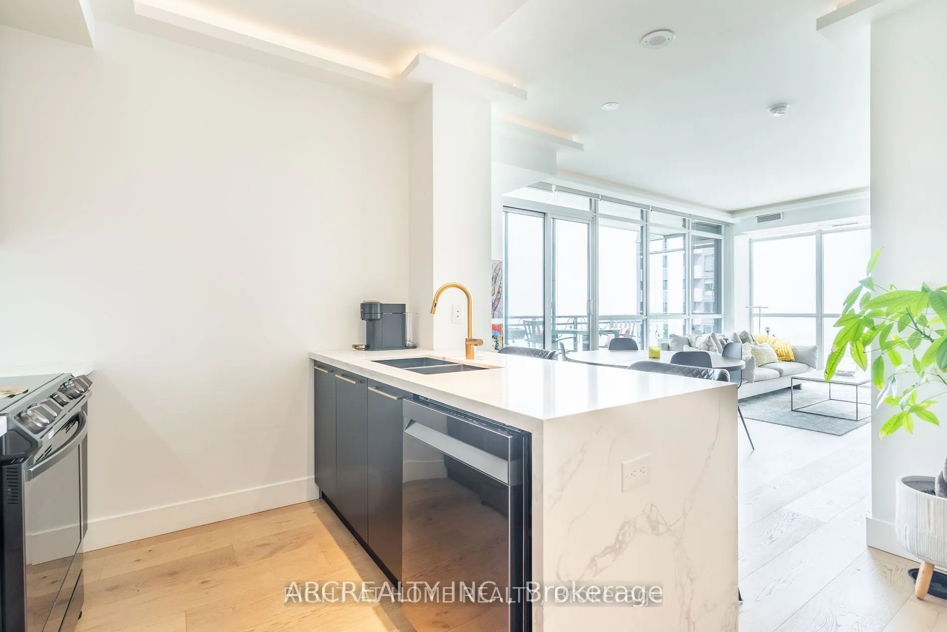 4070 Confederation Parkway, #3109