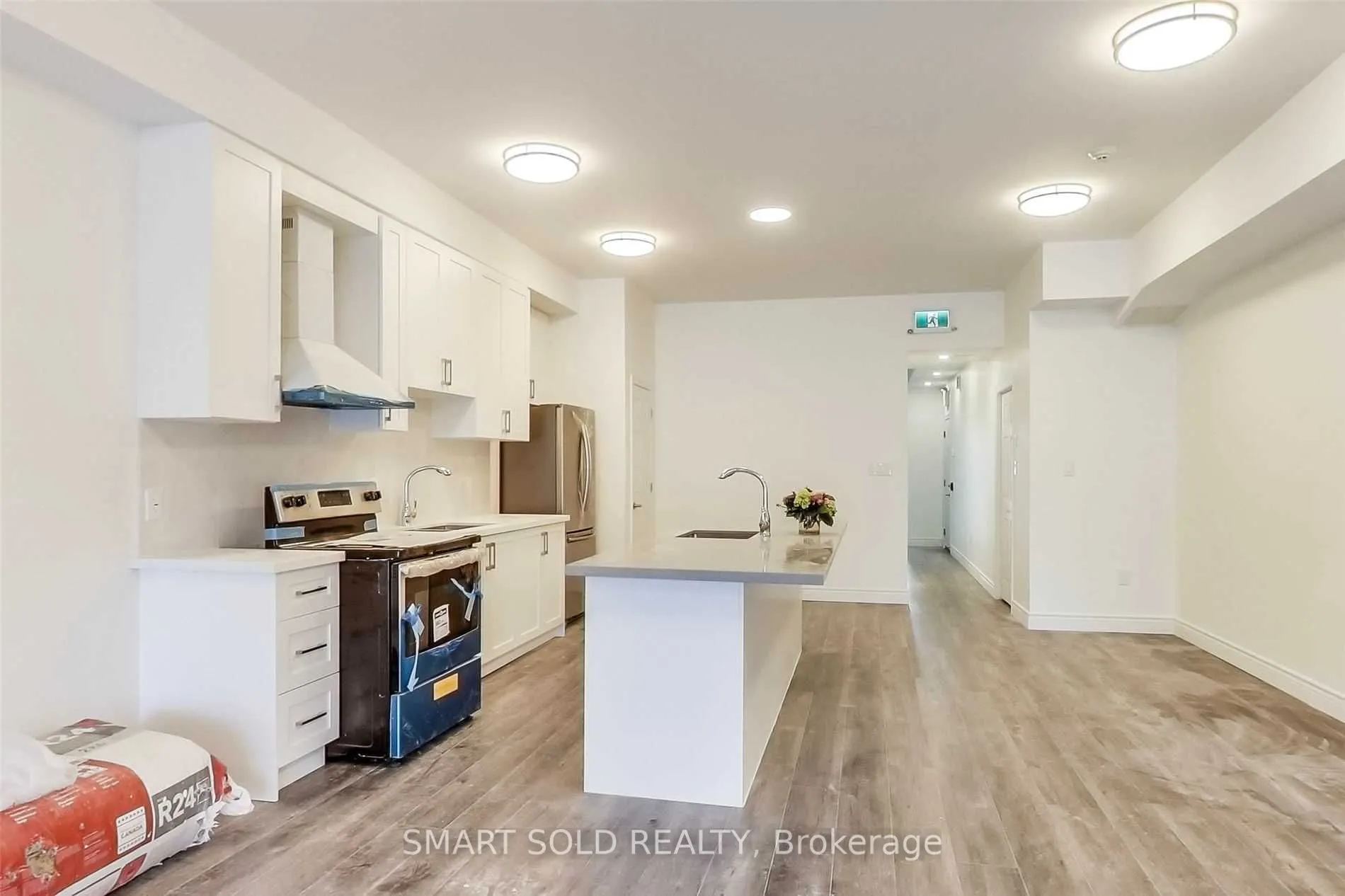2208 Bloor Street W, #2