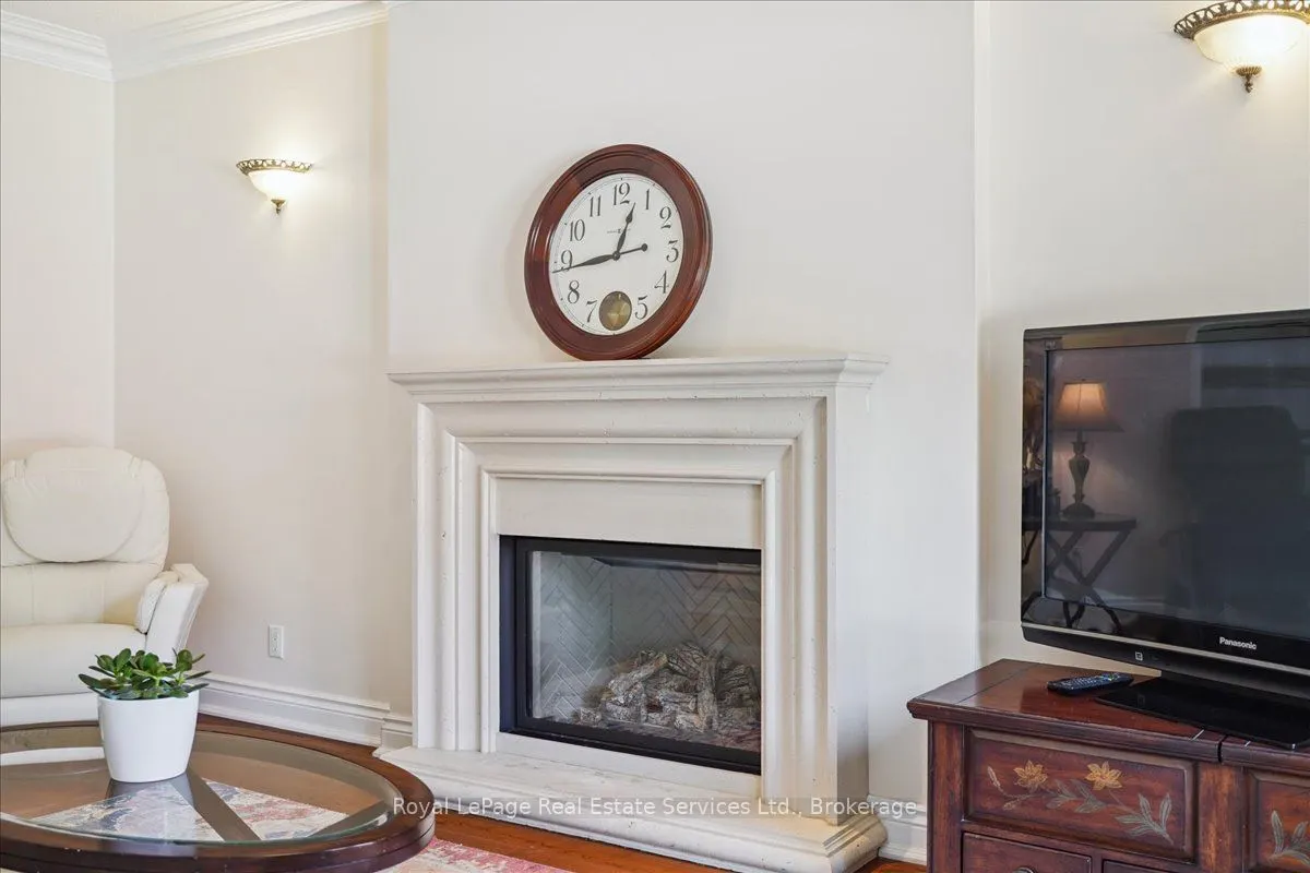 471 Deerhurst Drive