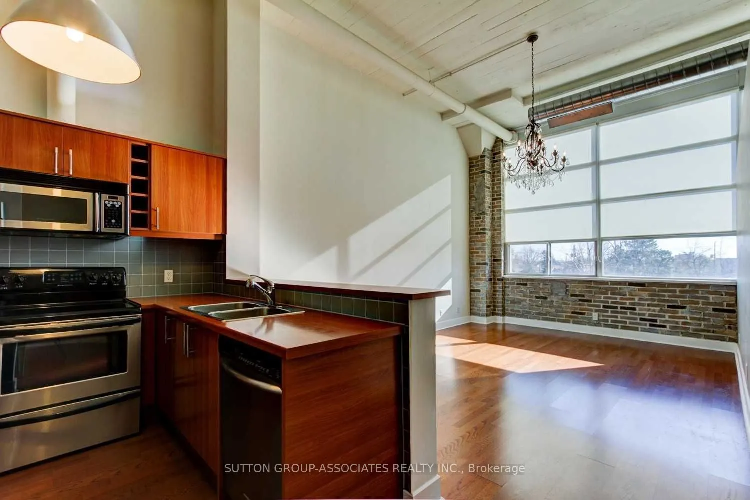 1001 Roselawn Avenue, #209