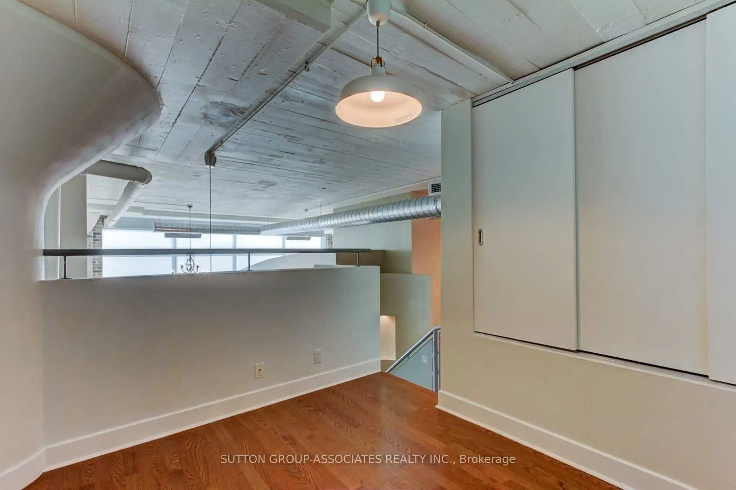 1001 Roselawn Avenue, #209